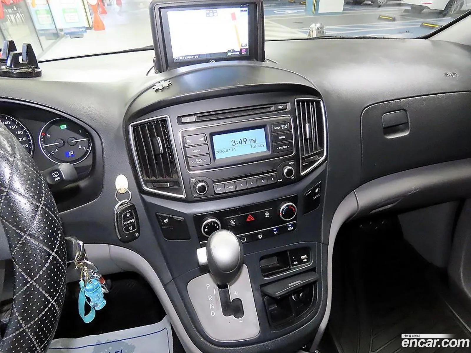 Hyundai Grand Starex 2017 — 16
