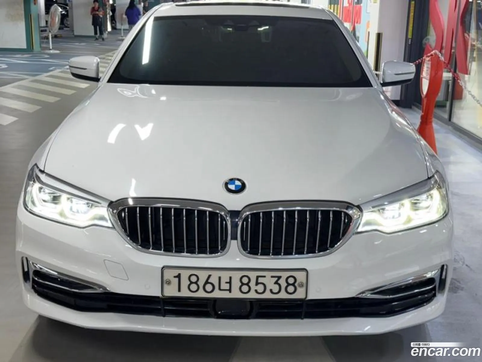 BMW 5 Series 2020 — 10