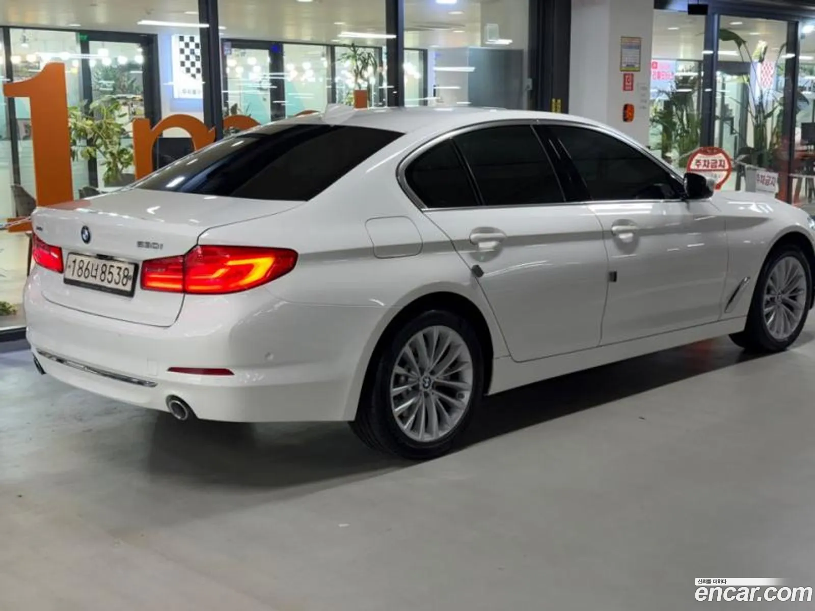 BMW 5 Series 2020 — 18