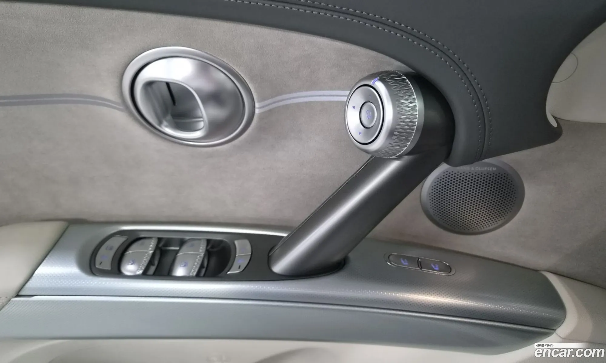 Genesis GV60 2023 — 19