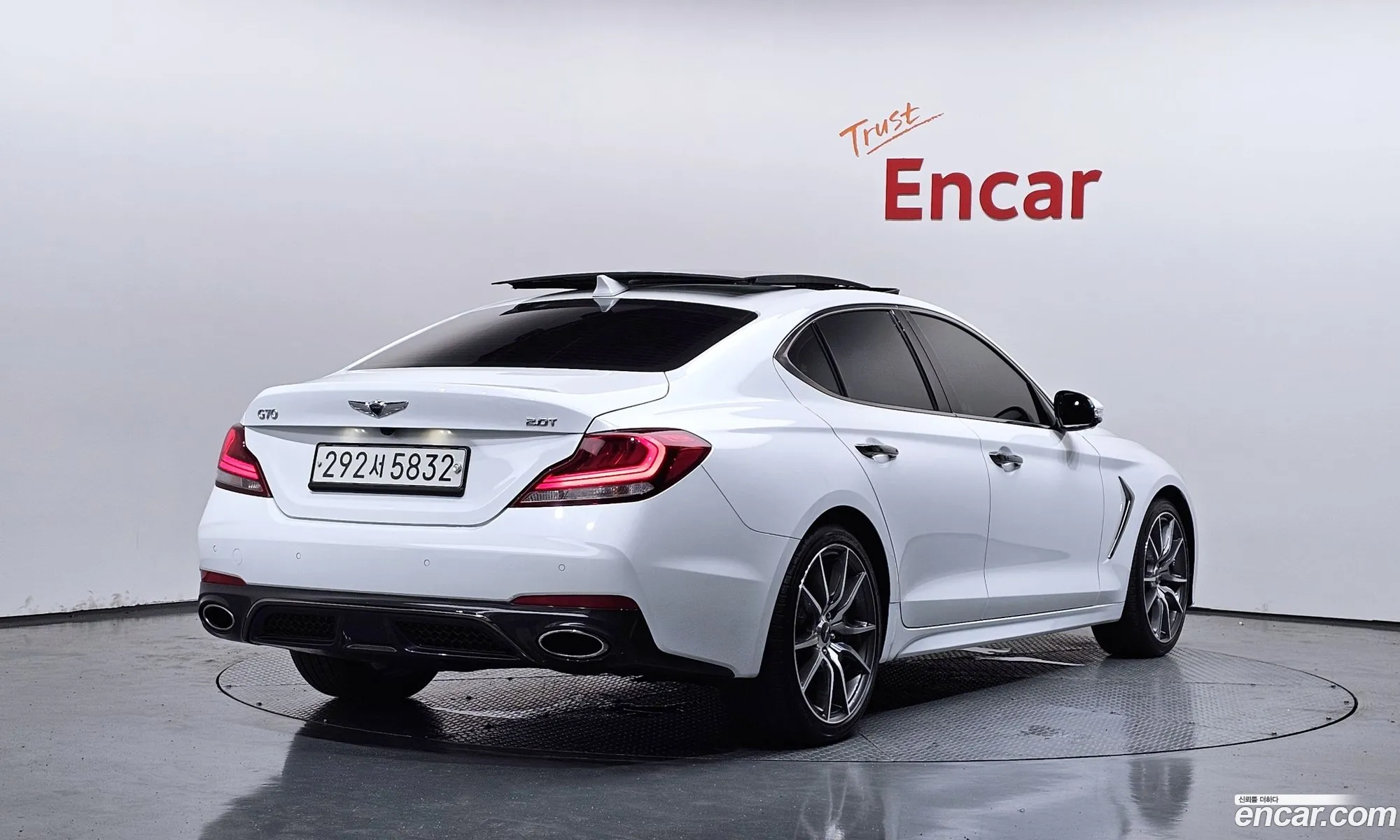 Genesis G70 2019 KMTG341ABLU058865 — 7