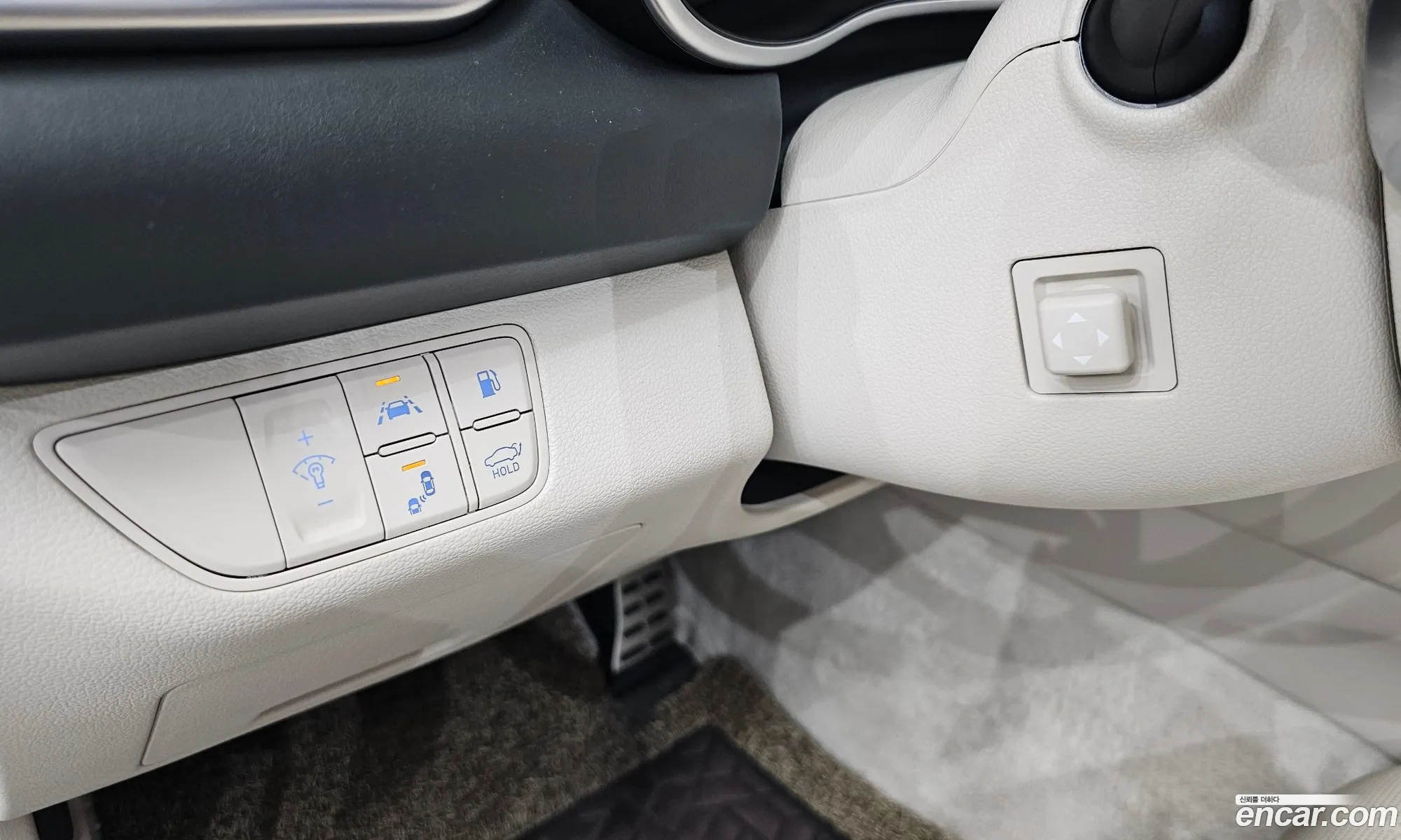Genesis G70 2019 KMTG341ABLU058865 — 4