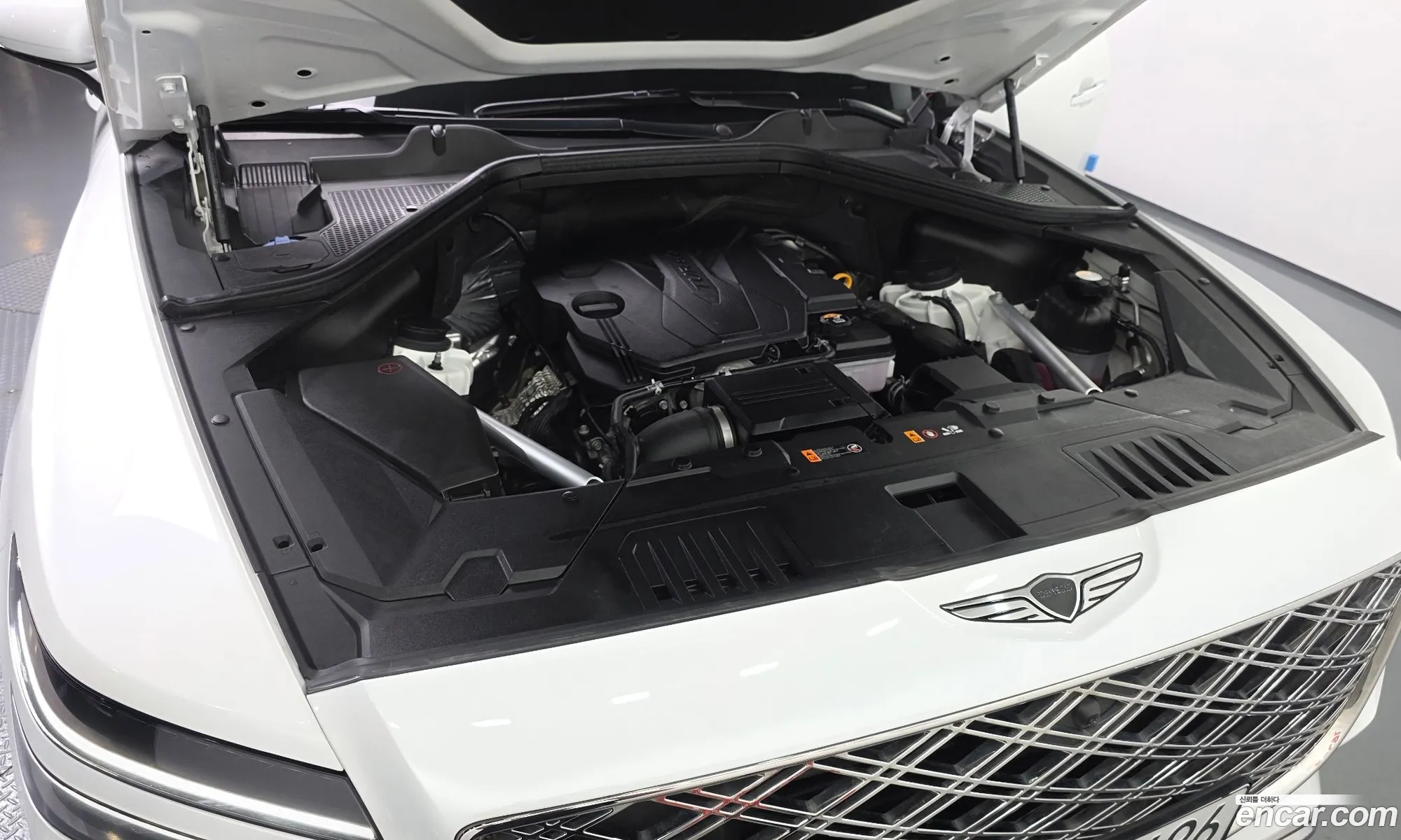 Genesis GV80 2025 KMTHA81BDSU283228 — 26