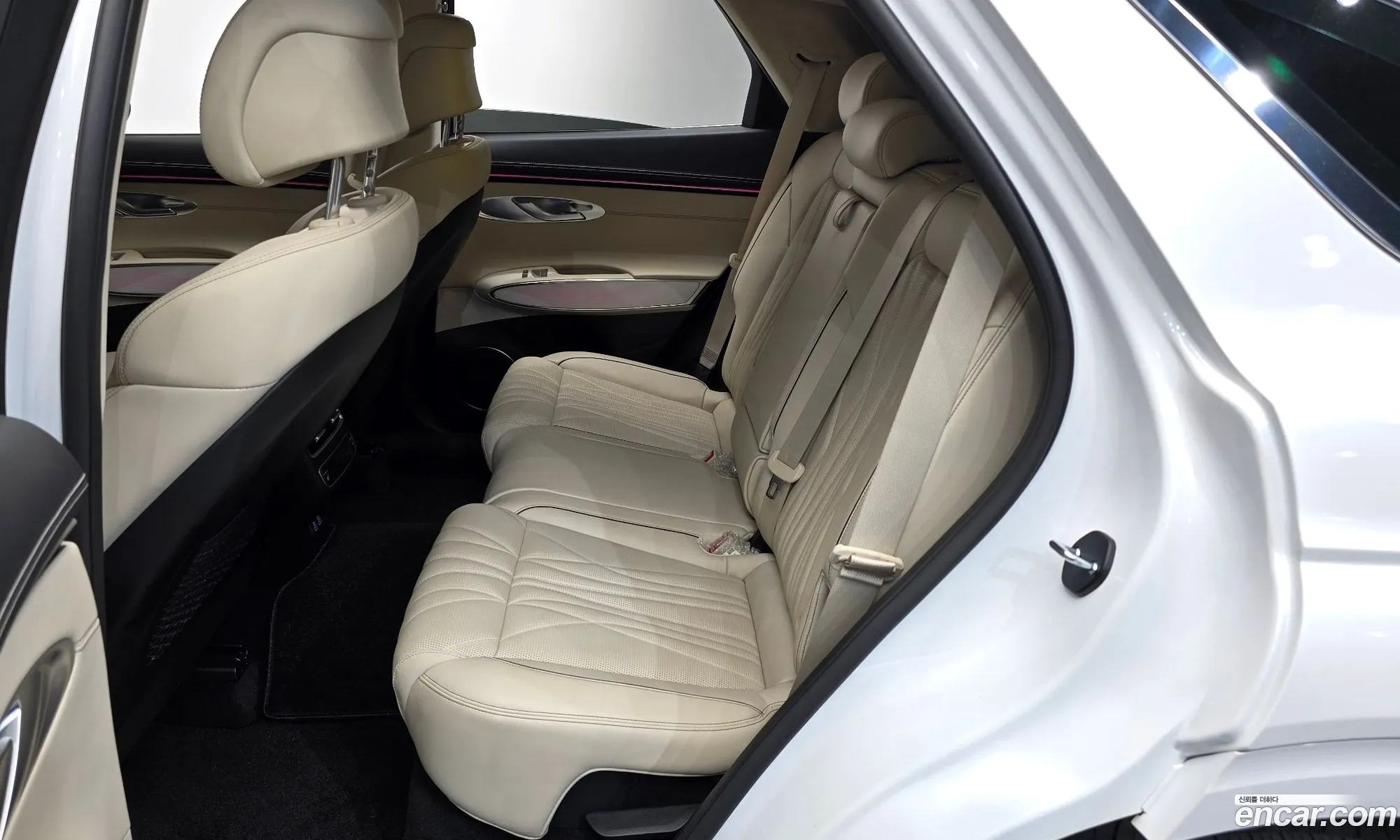 Genesis GV70 2025 — 6