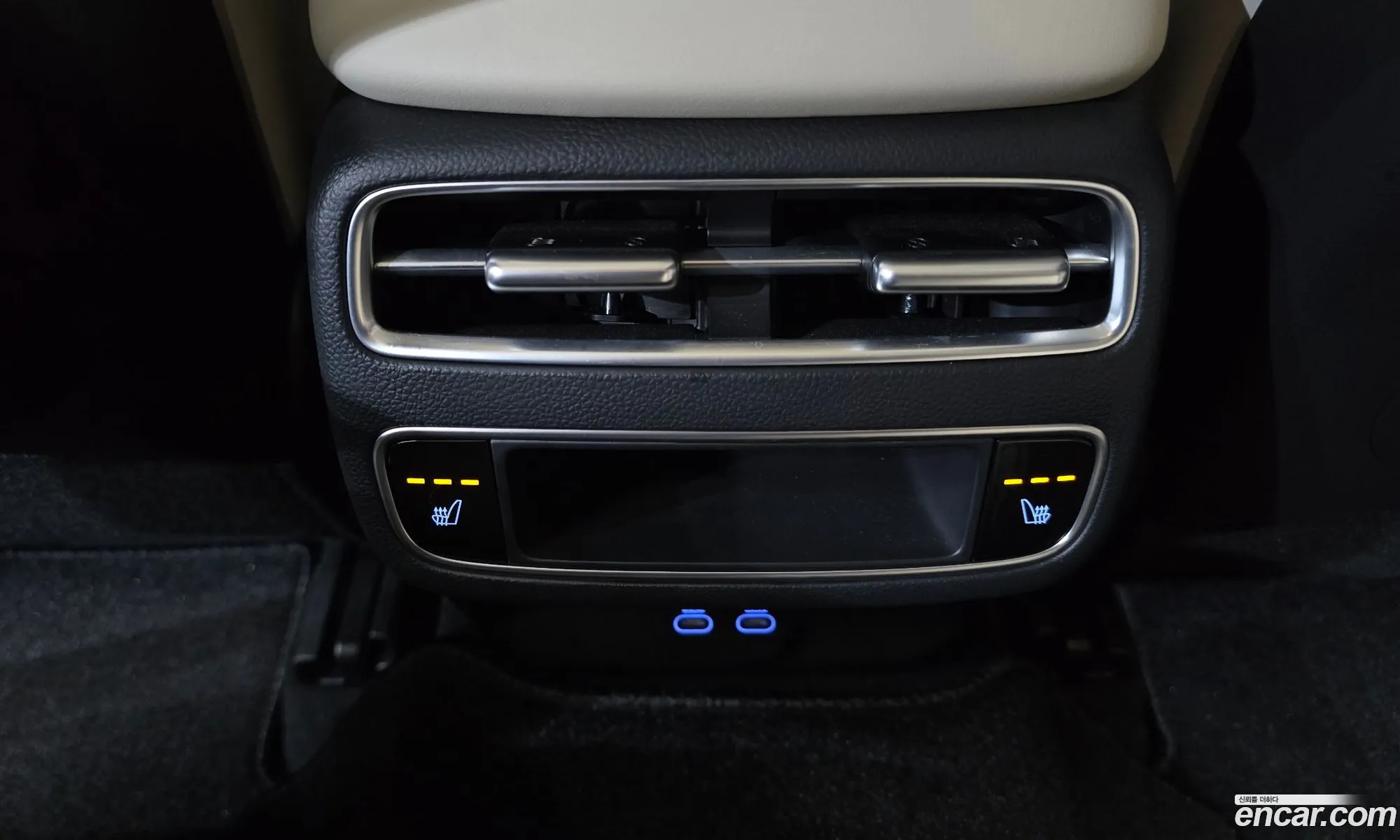 Genesis GV70 2025 — 7