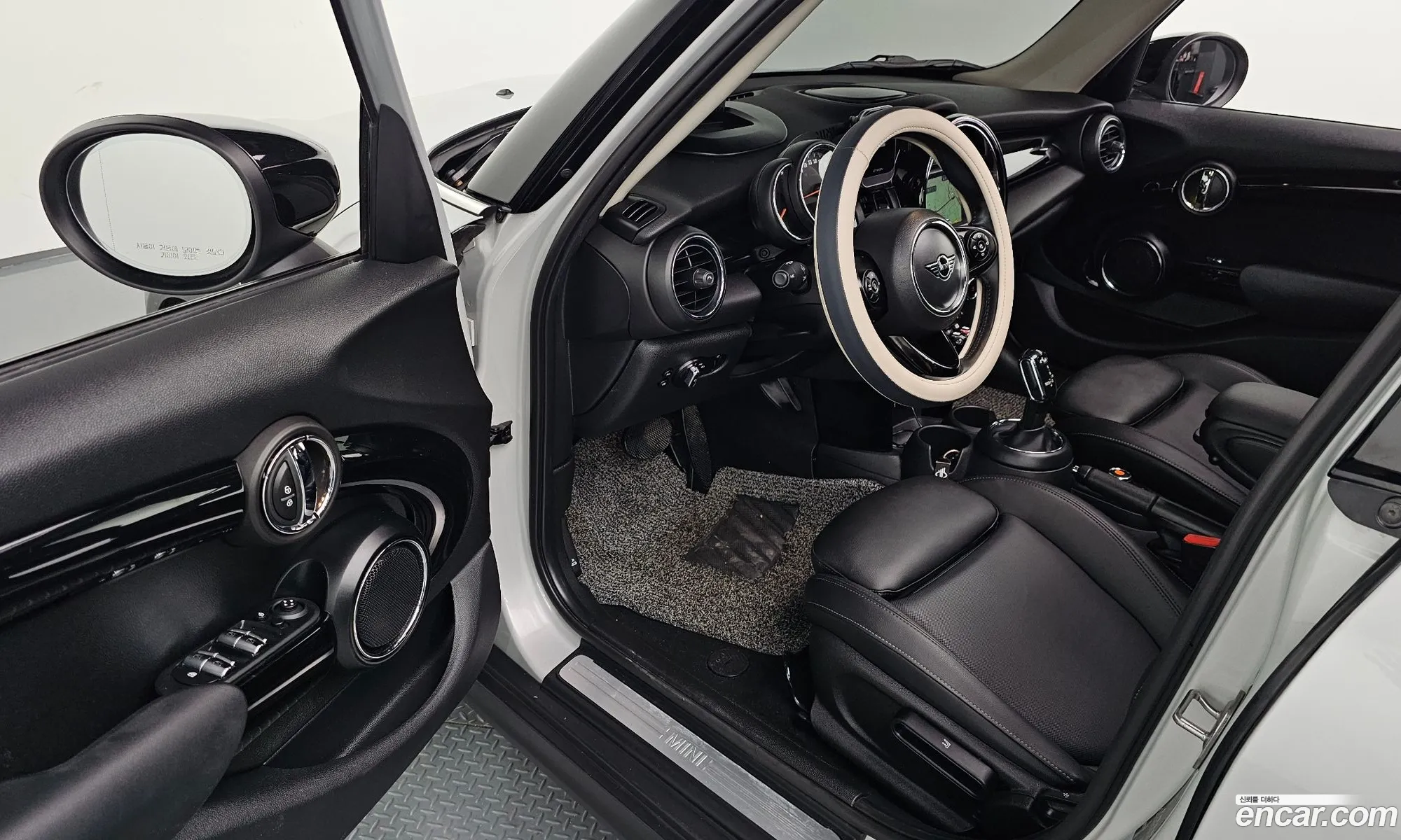Mini Cooper S 2019 WMWXV7101L2M07306 — 31