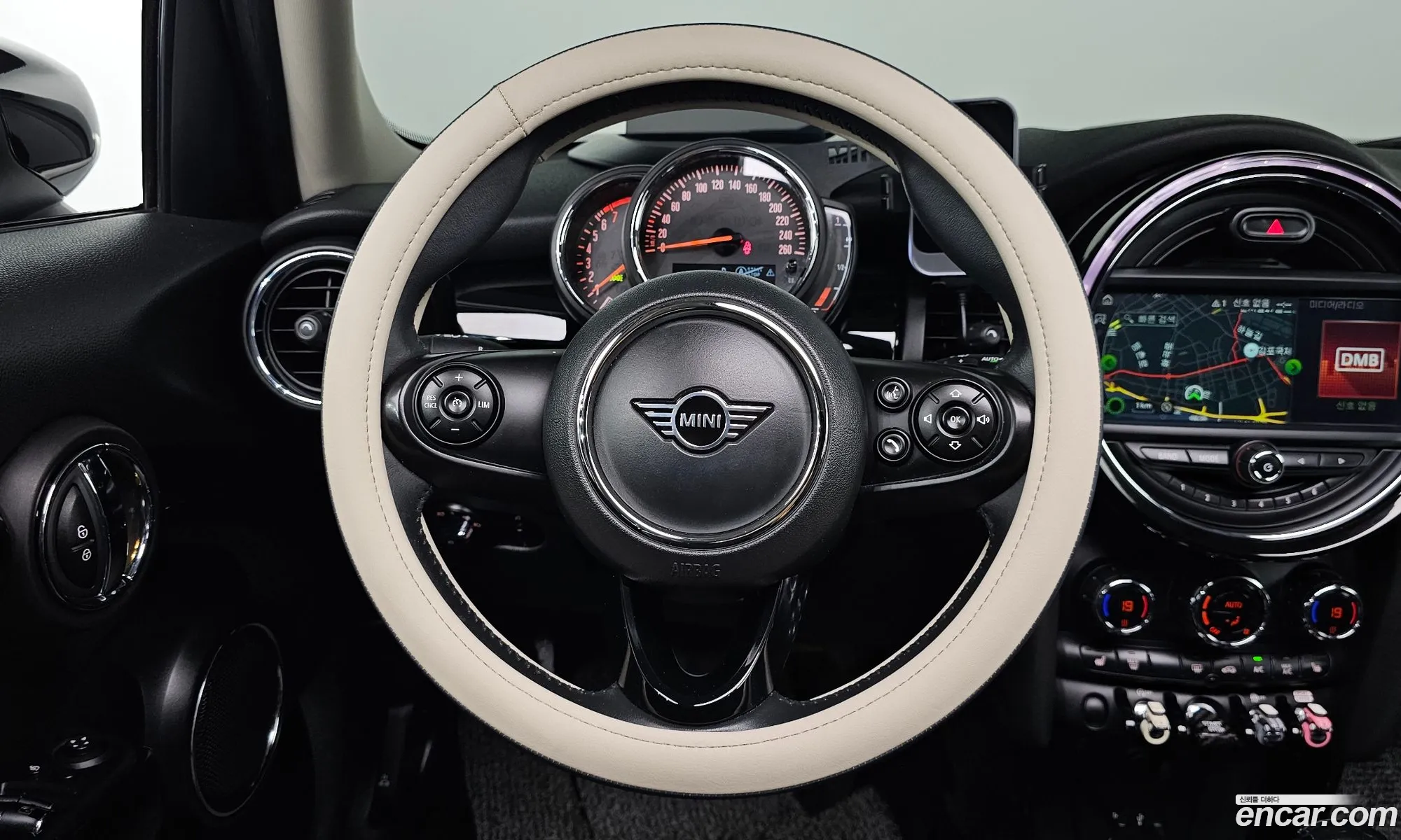 Mini Cooper S 2019 WMWXV7101L2M07306 — 26