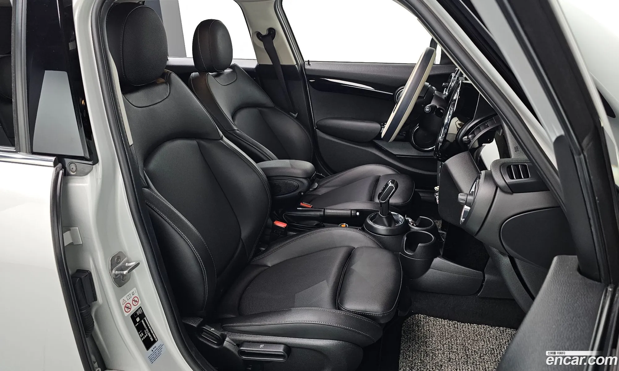 Mini Cooper S 2019 WMWXV7101L2M07306 — 7