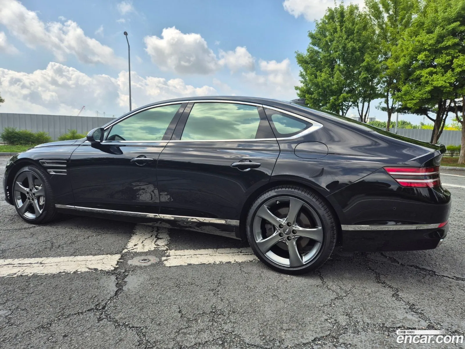 Genesis G80 2021 — 2