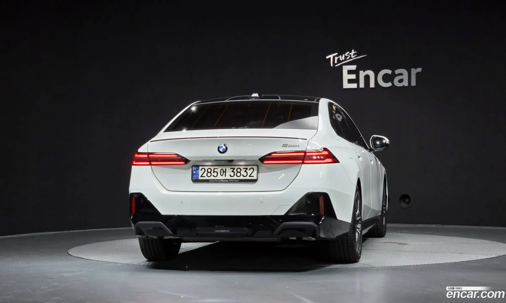 BMW 5 Series 2024 — 18