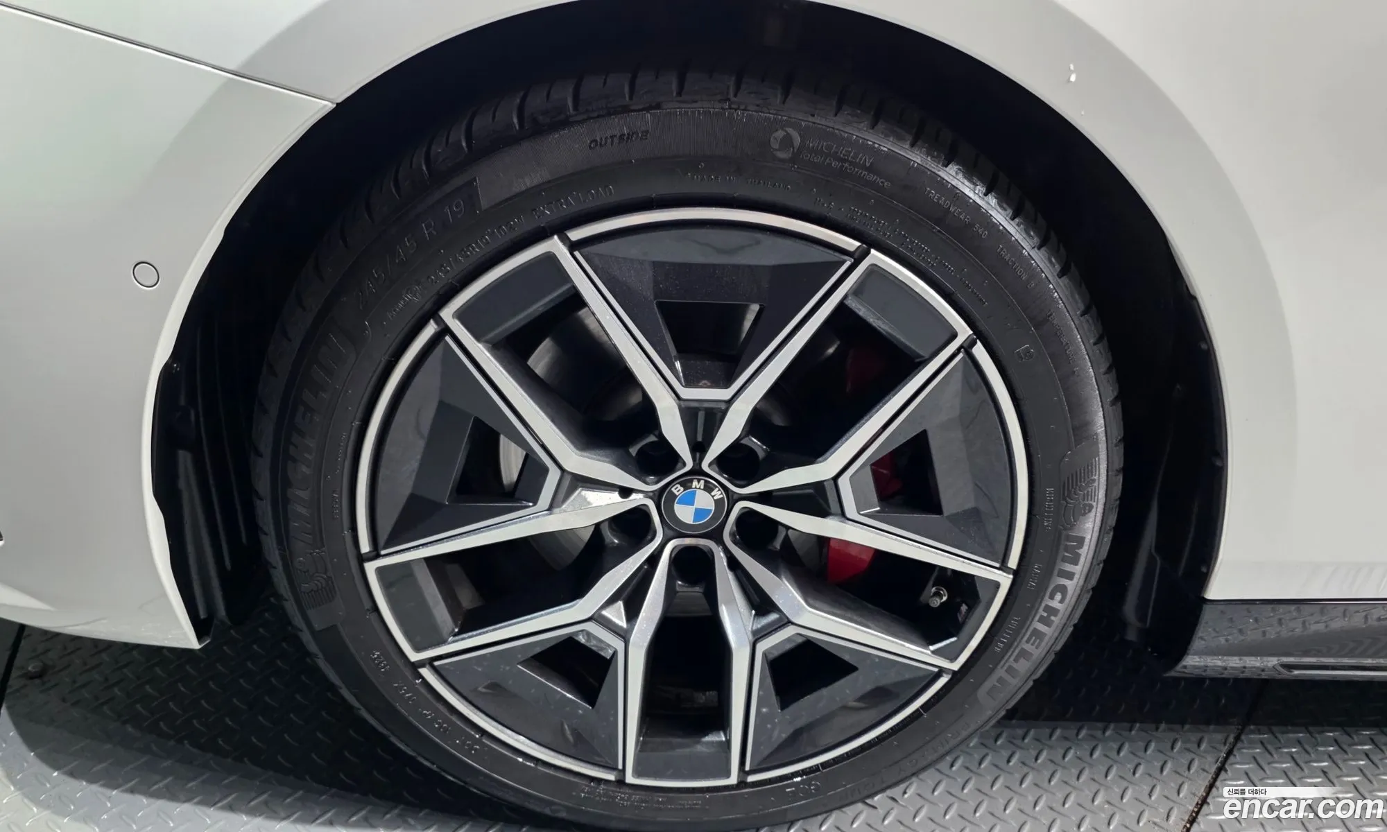 BMW 5 Series 2024 — 3