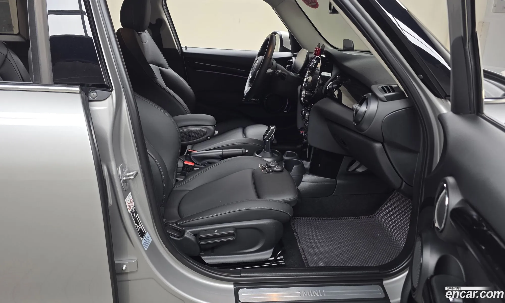 Mini Cooper 2024 WMW41DK02R2U84612 — 2