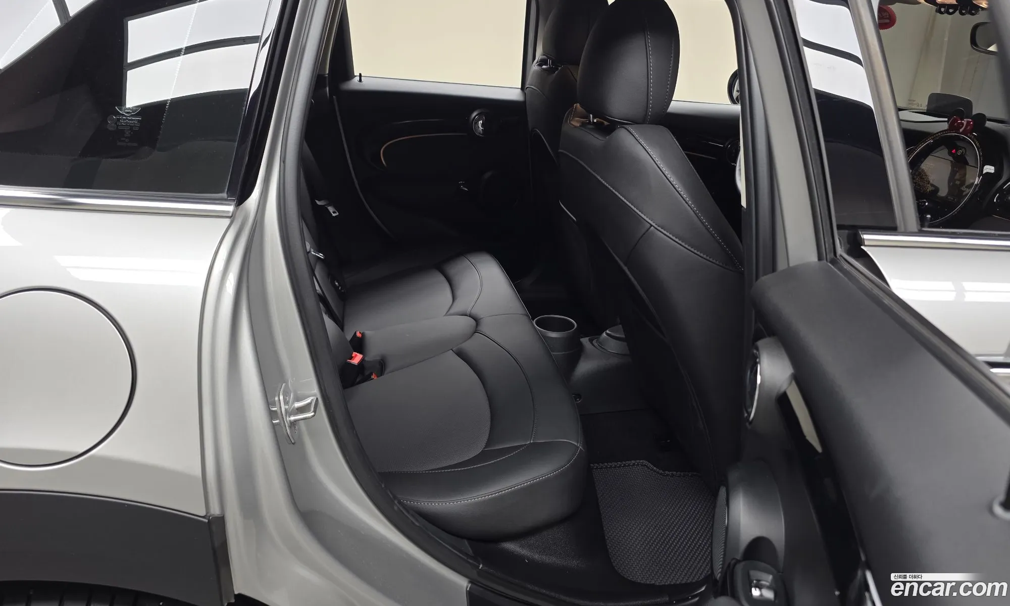 Mini Cooper 2024 WMW41DK02R2U84612 — 12