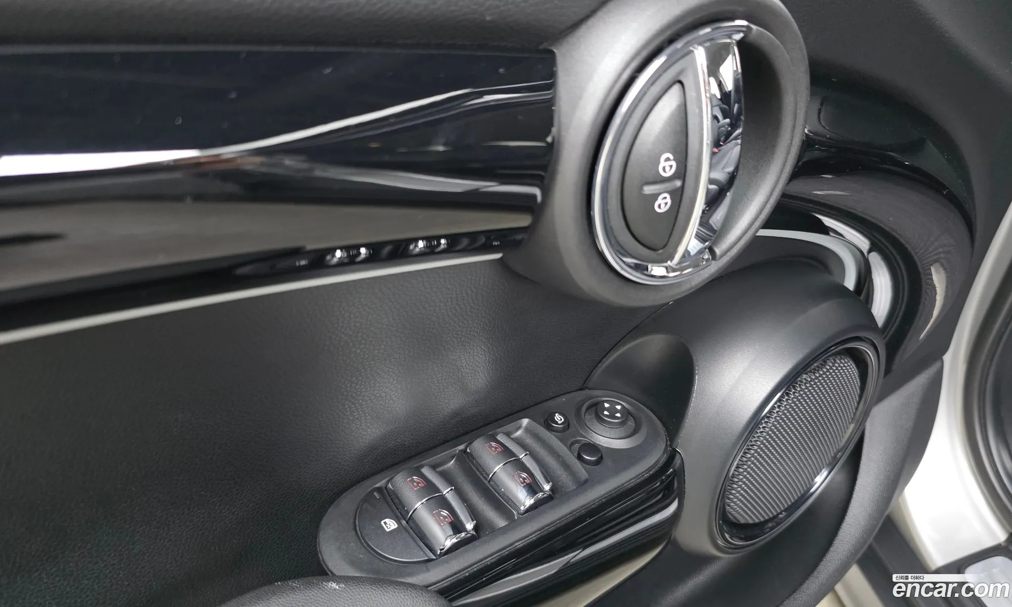 Mini Cooper 2024 WMW41DK02R2U84612 — 27