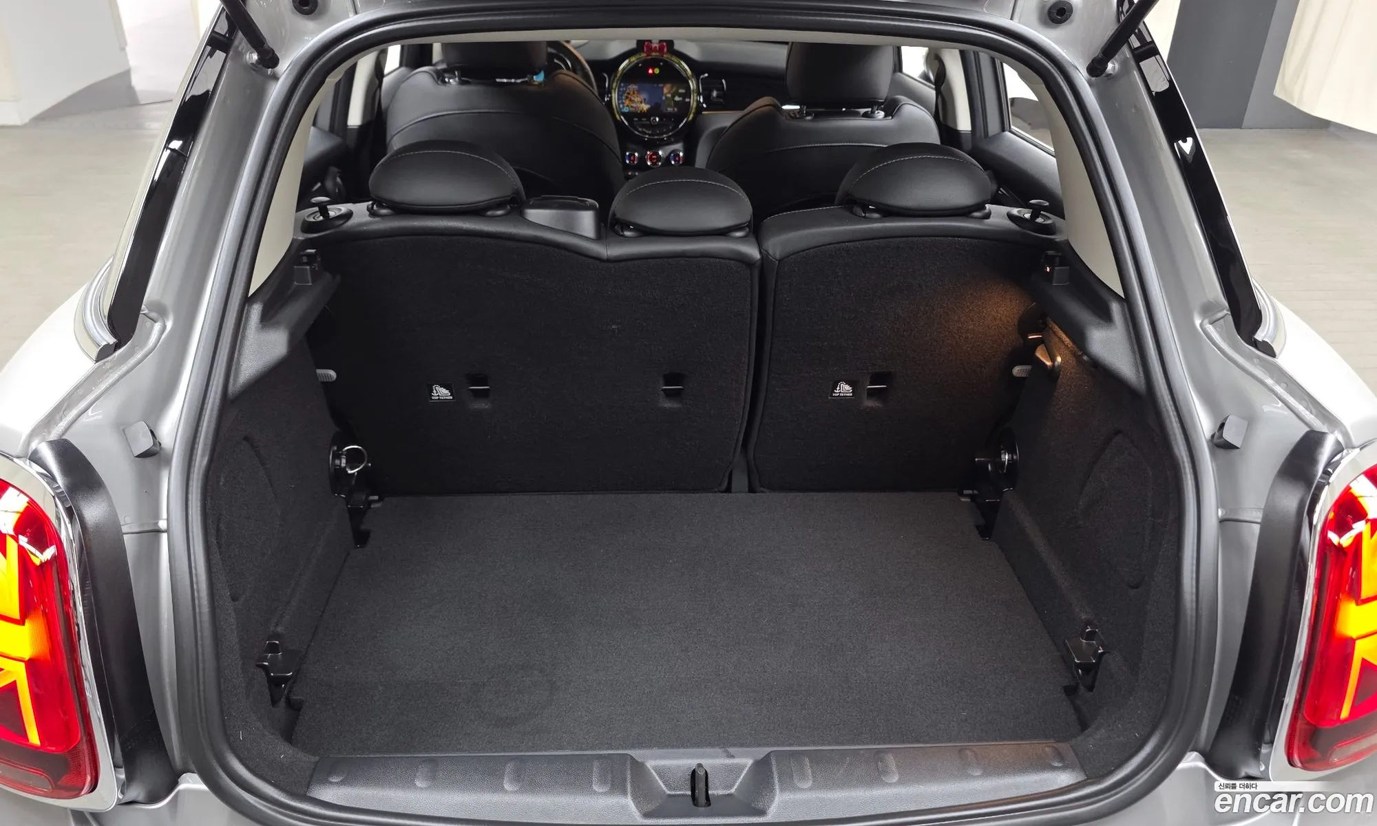 Mini Cooper 2024 WMW41DK02R2U84612 — 5