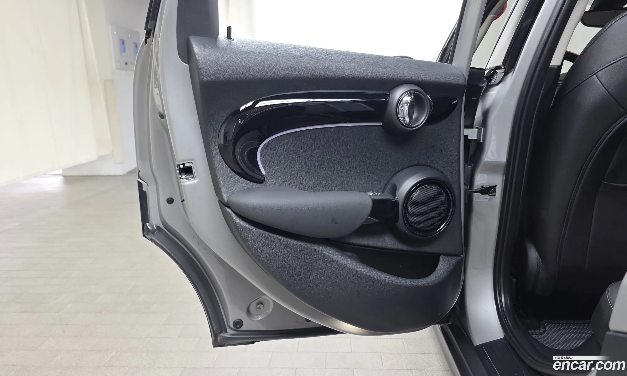 Mini Cooper 2024 WMW41DK02R2U84612 — 26
