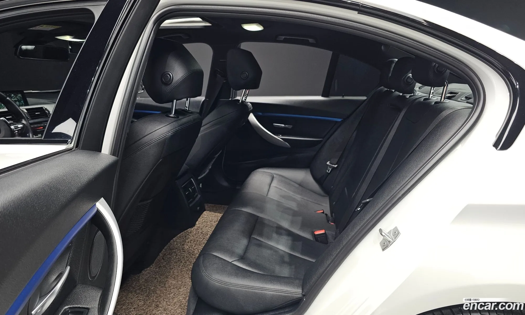 BMW 3 Series 2016 WBA8A9103HK882359 — 19