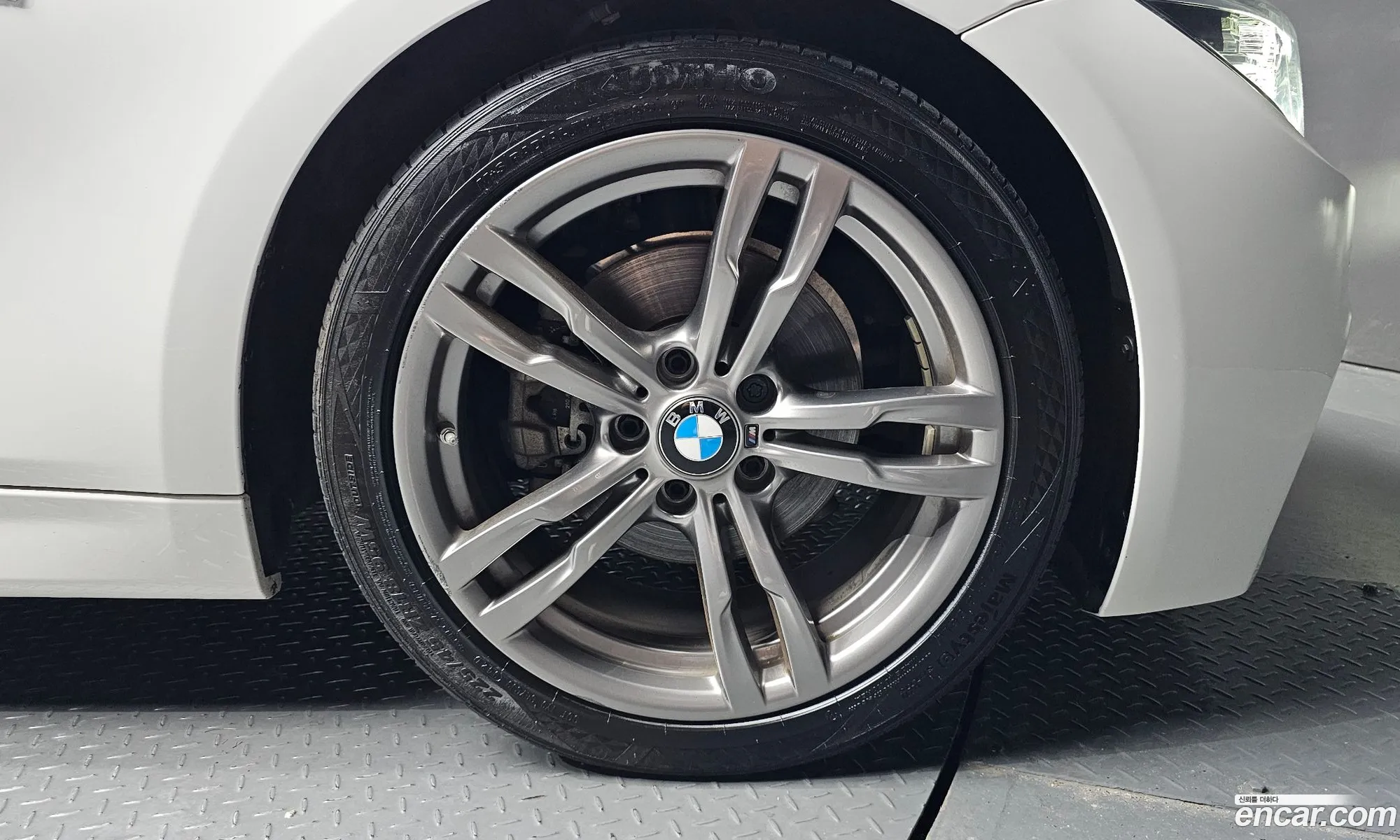 BMW 3 Series 2016 WBA8A9103HK882359 — 11