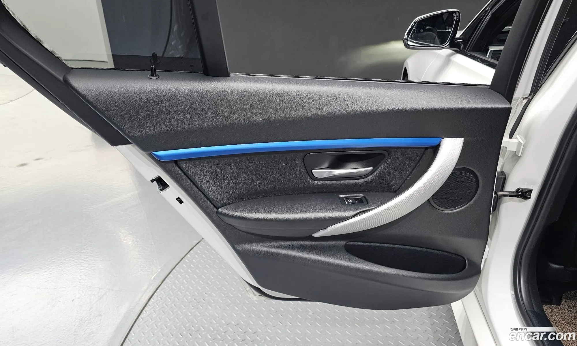 BMW 3 Series 2016 WBA8A9103HK882359 — 26
