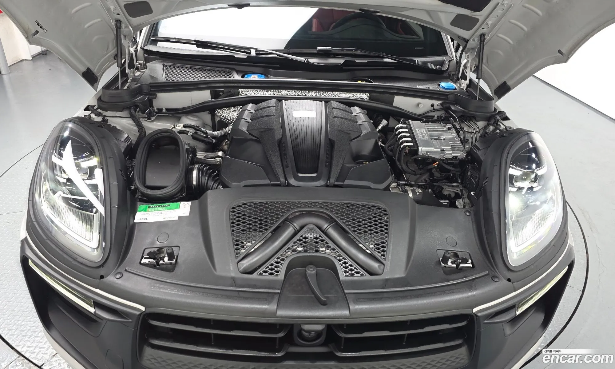 Porsche Macan 2023 WP1AF2955PLB55714 — 23
