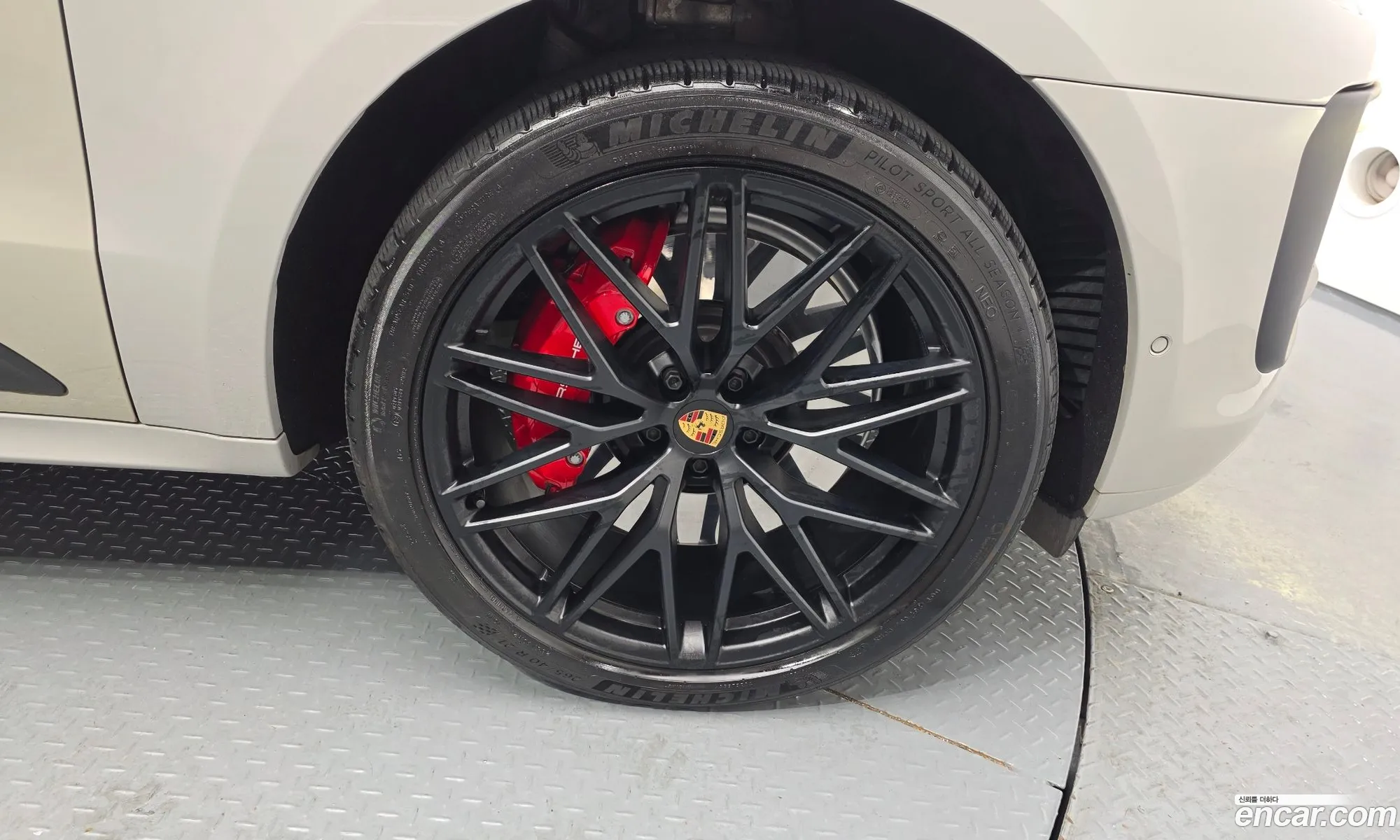 Porsche Macan 2023 WP1AF2955PLB55714 — 20