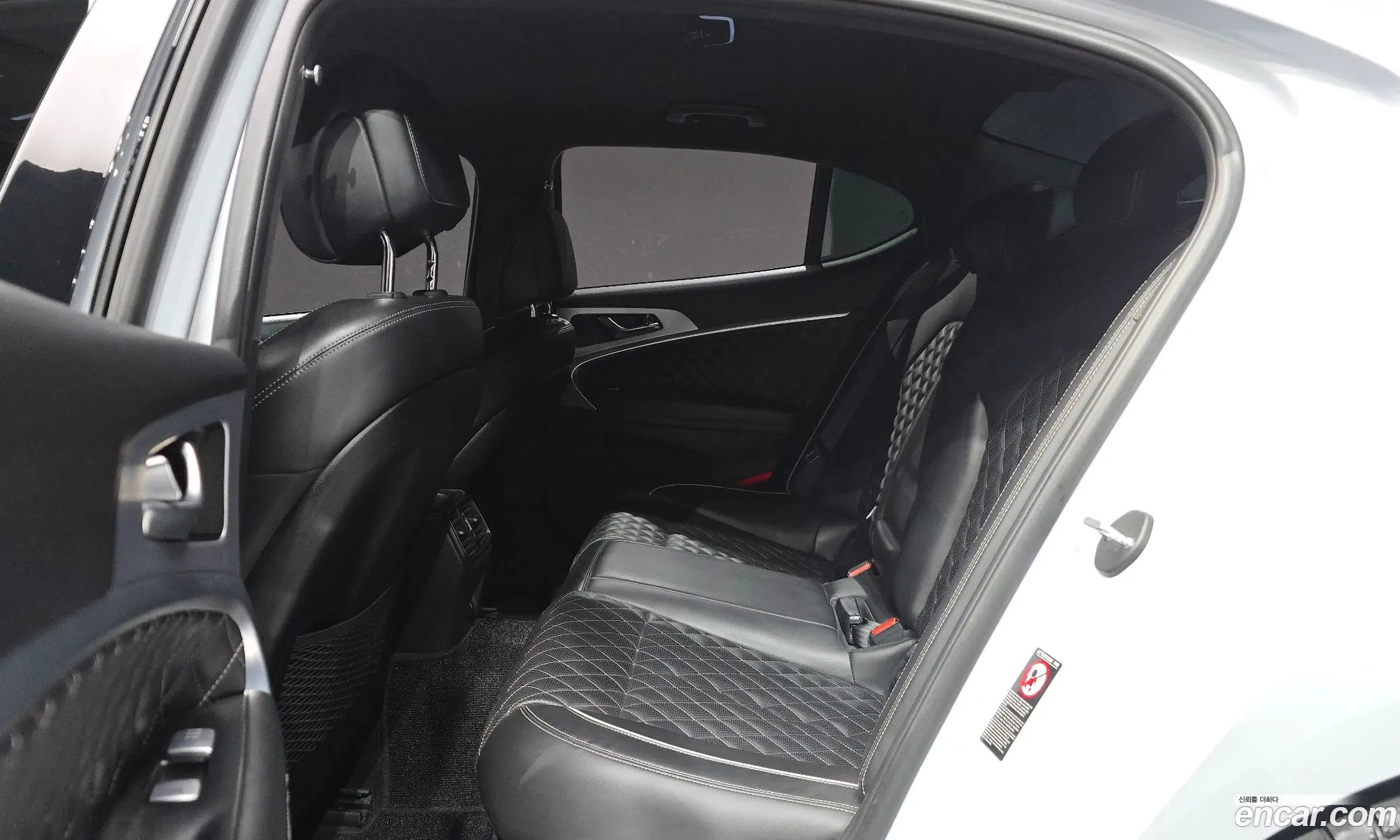 Genesis G70 2019 KMTG541EBKU048947 — 33