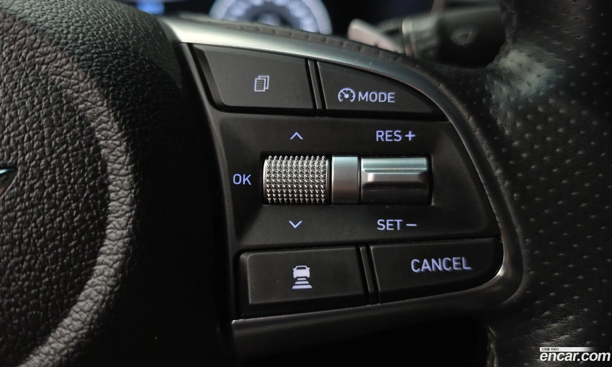 Genesis G70 2019 KMTG541EBKU048947 — 32
