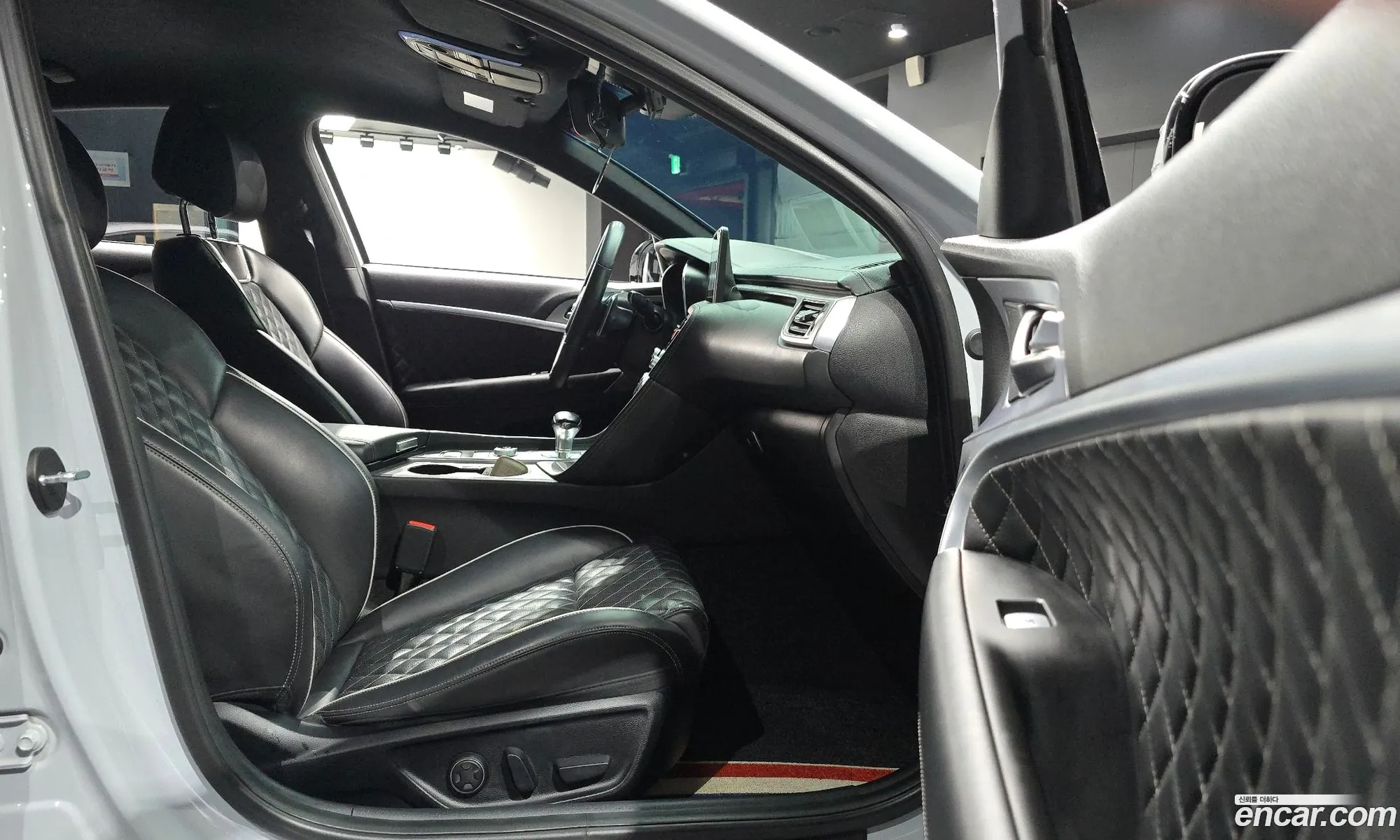 Genesis G70 2019 KMTG541EBKU048947 — 21