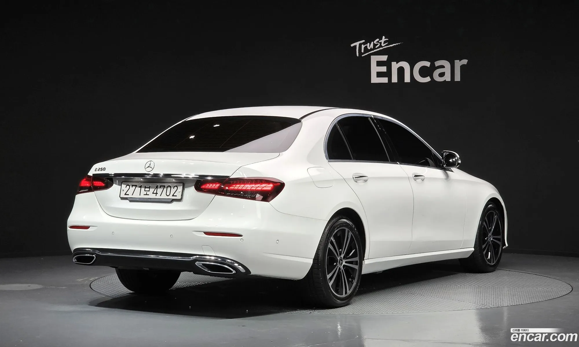 Mercedes-Benz E-Class W213 2022 — 15