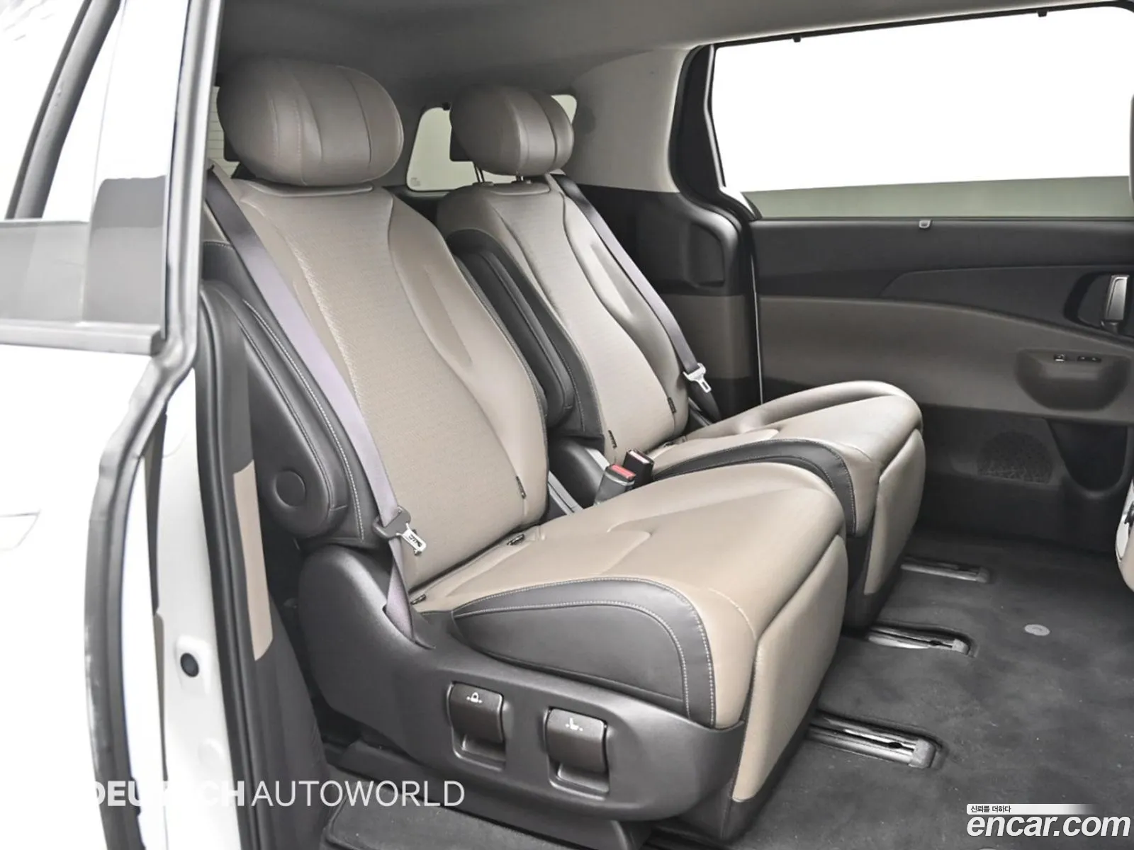 Kia Carnival 2024 — 18