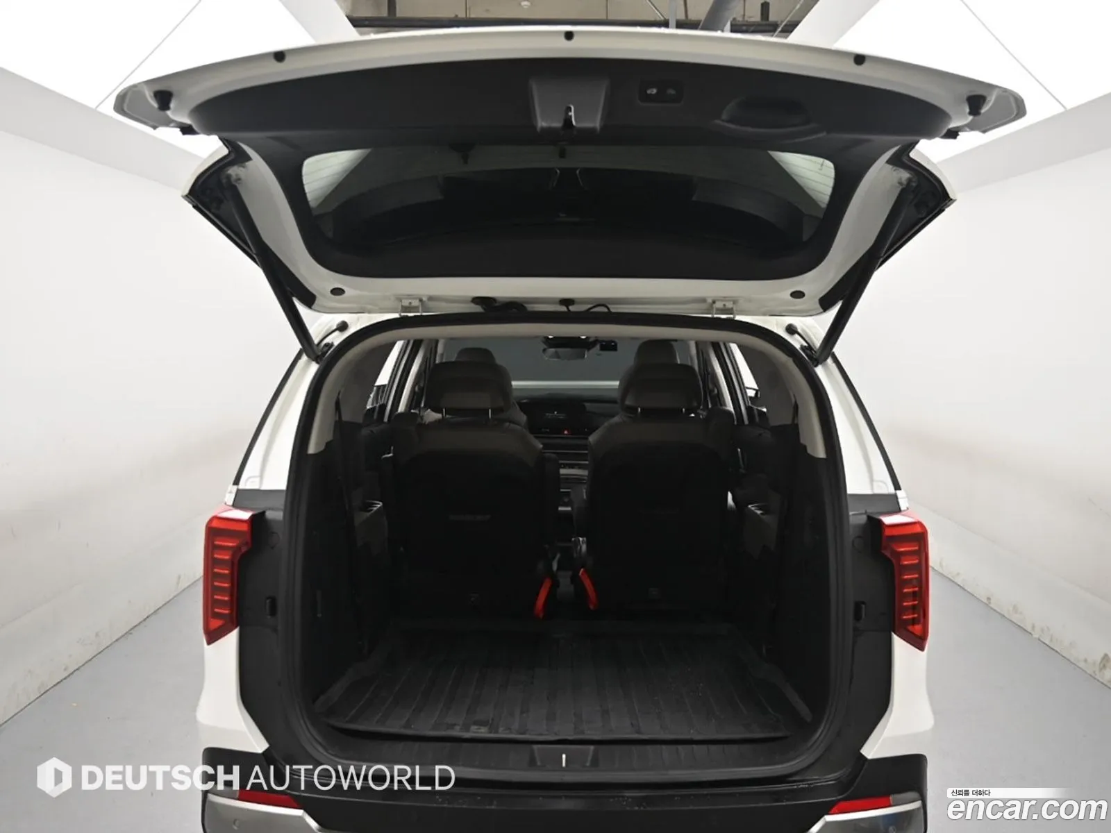 Kia Carnival 2024 — 5