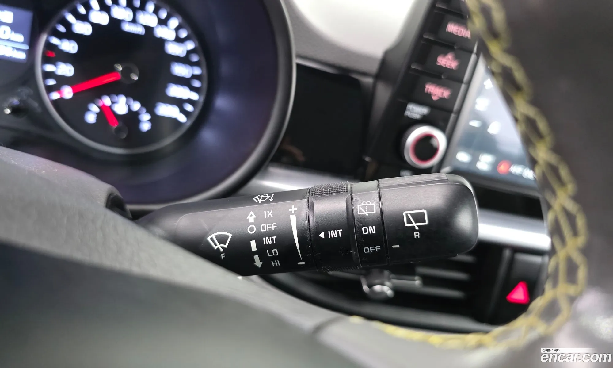 Kia Morning 2017 KNAB5511BHT138109 — 10