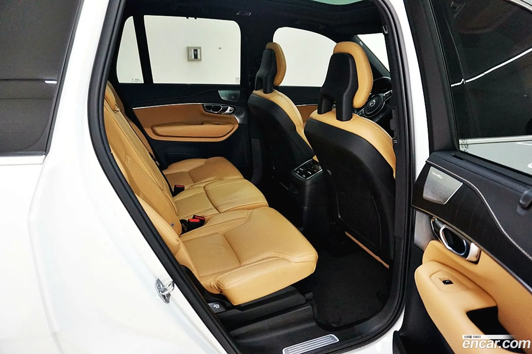 Volvo XC90 2021 — 4