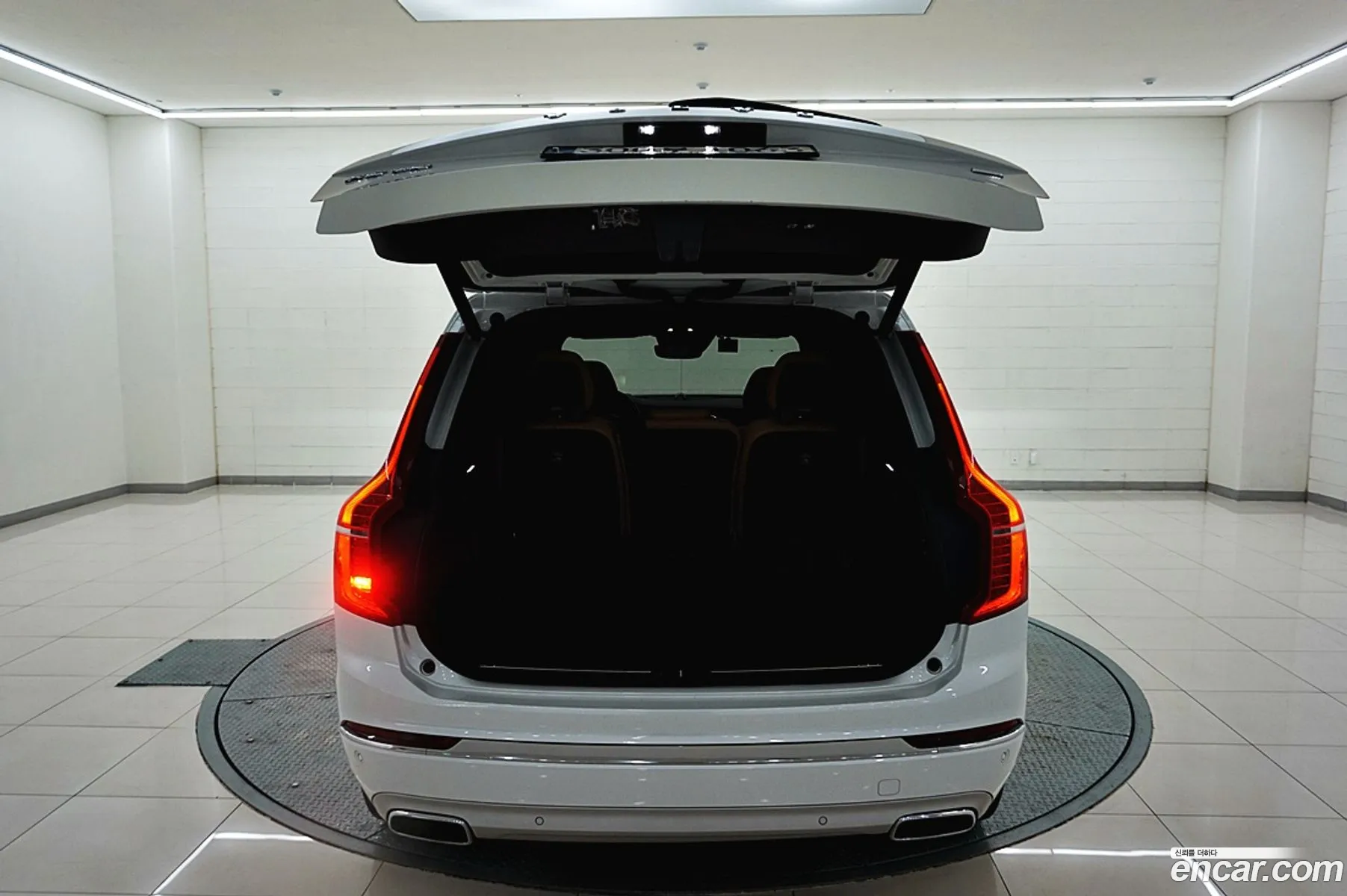 Volvo XC90 2021 — 14