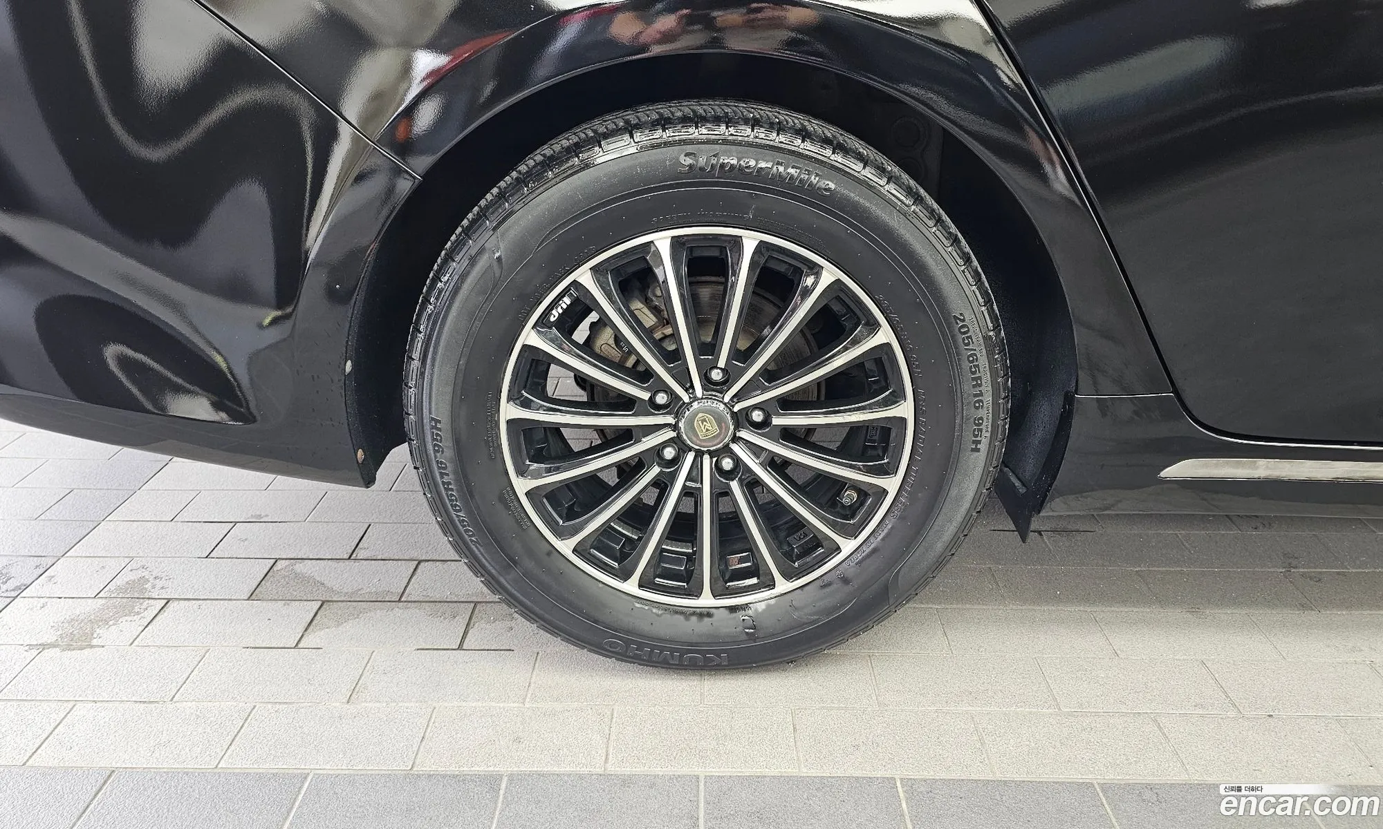 Kia K5 2016 KNAGT416BHA114640 — 14