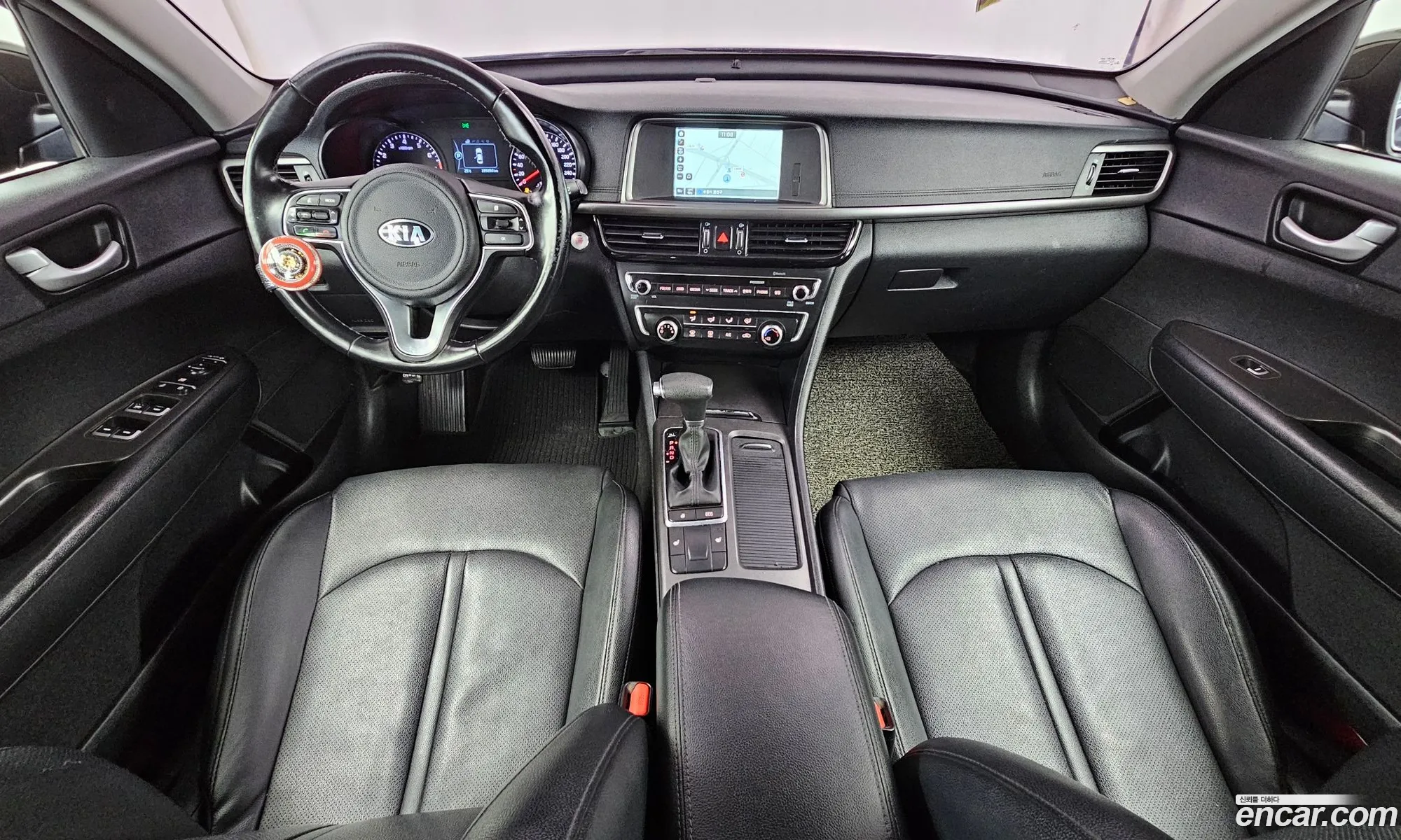 Kia K5 2016 KNAGT416BHA114640 — 20