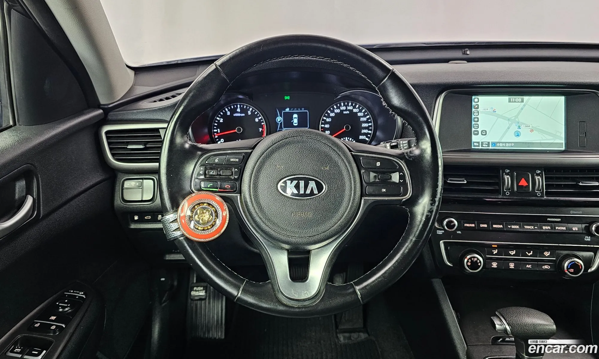 Kia K5 2016 KNAGT416BHA114640 — 16
