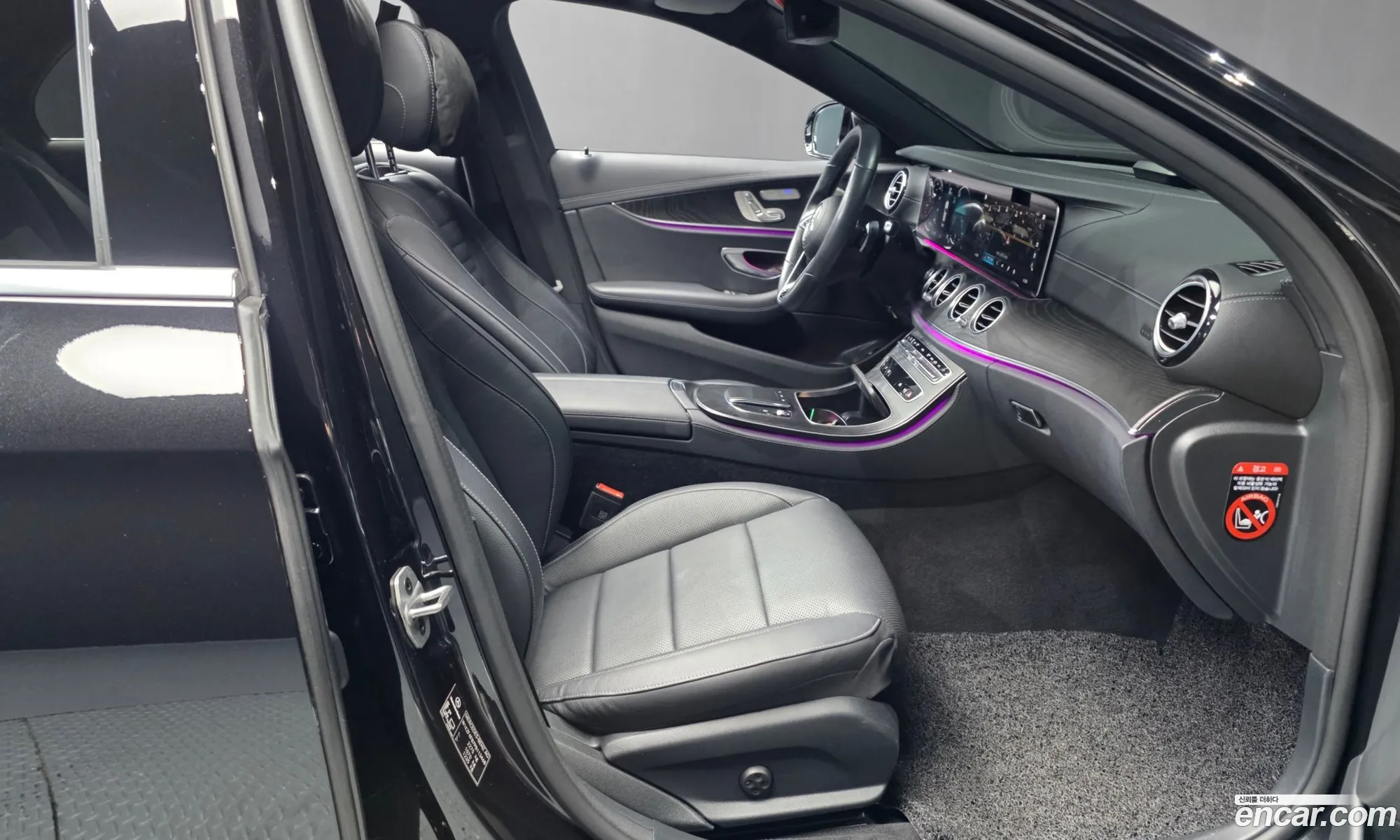 Mercedes-Benz E-Class W213 2022 — 14