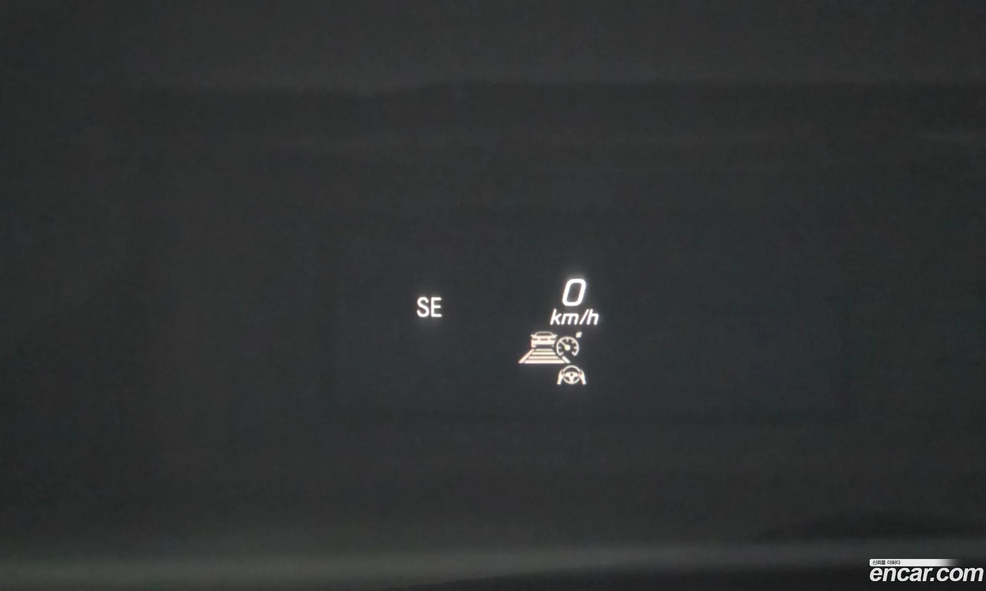 Mercedes-Benz E-Class W213 2022 — 36