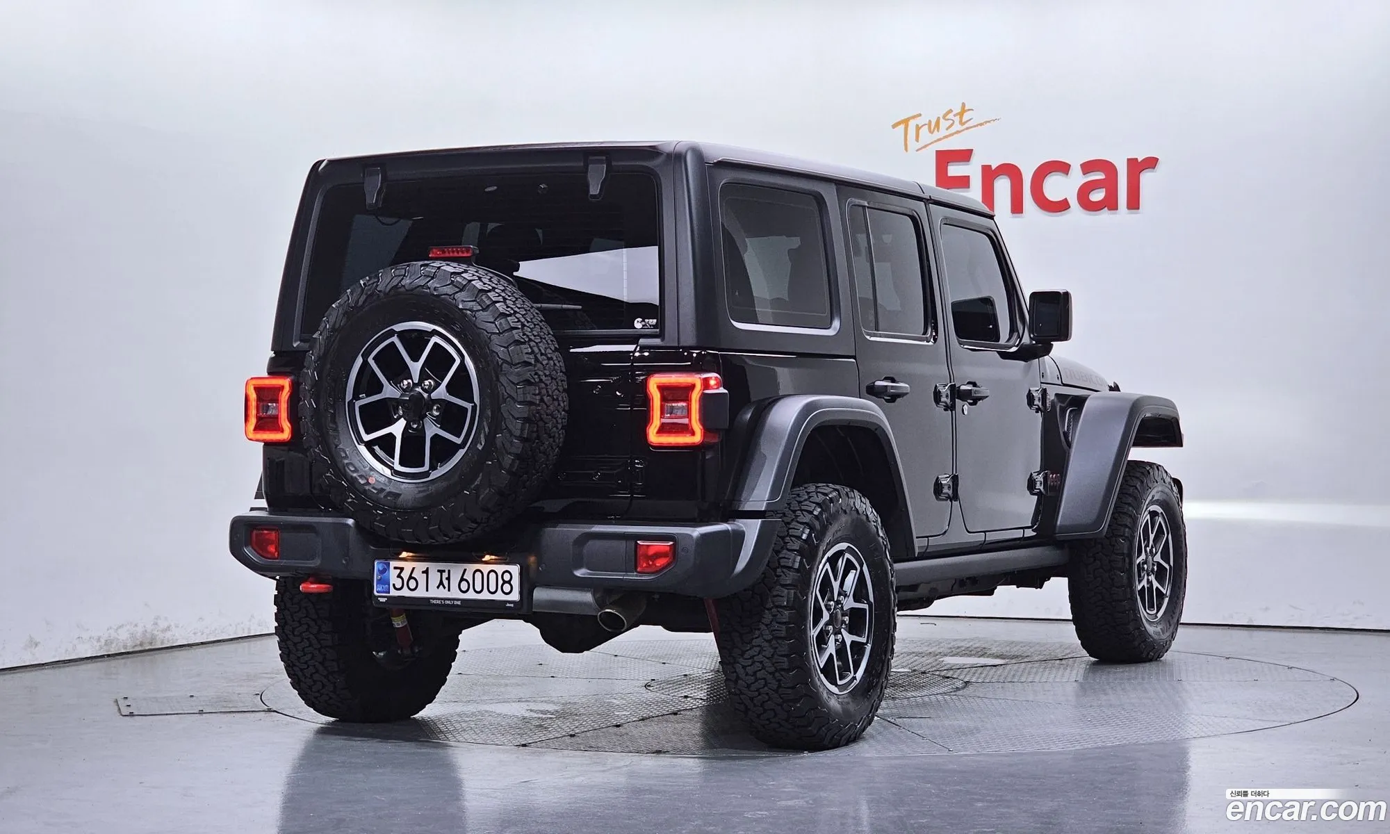 Jeep Wrangler 2024 — 16