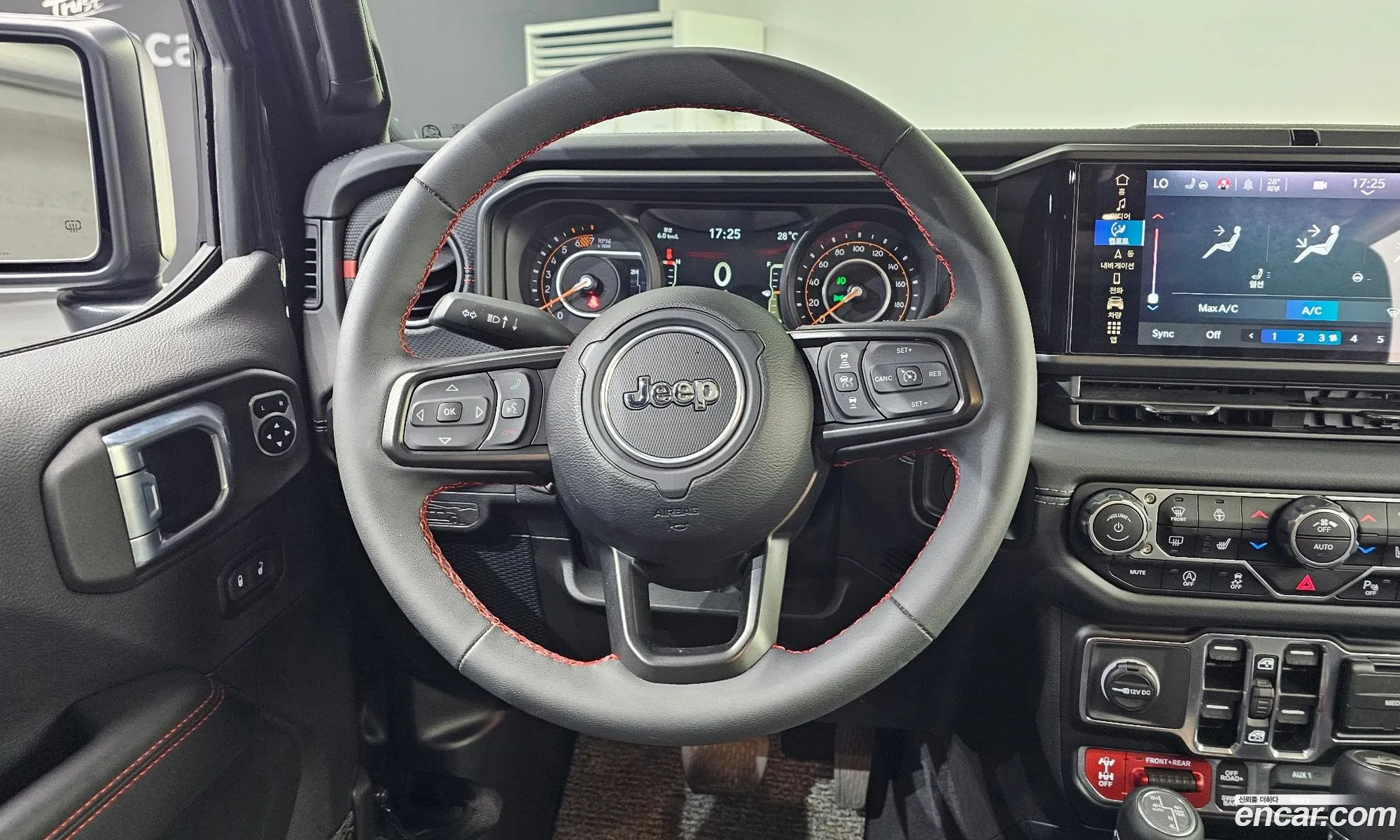 Jeep Wrangler 2024 — 30