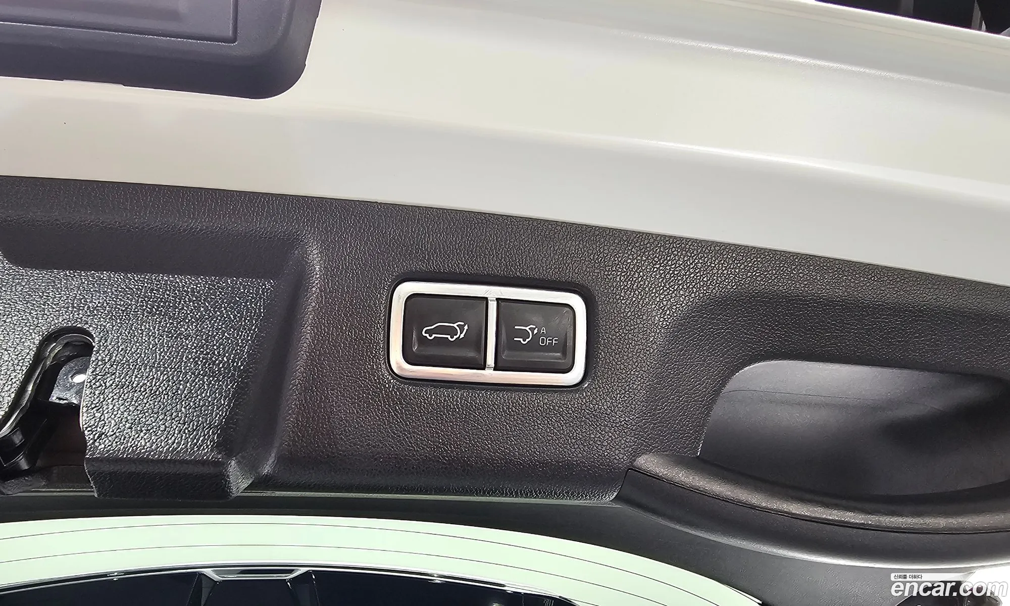 Kia Sorento 2024 KNARH81GBRA299840 — 19