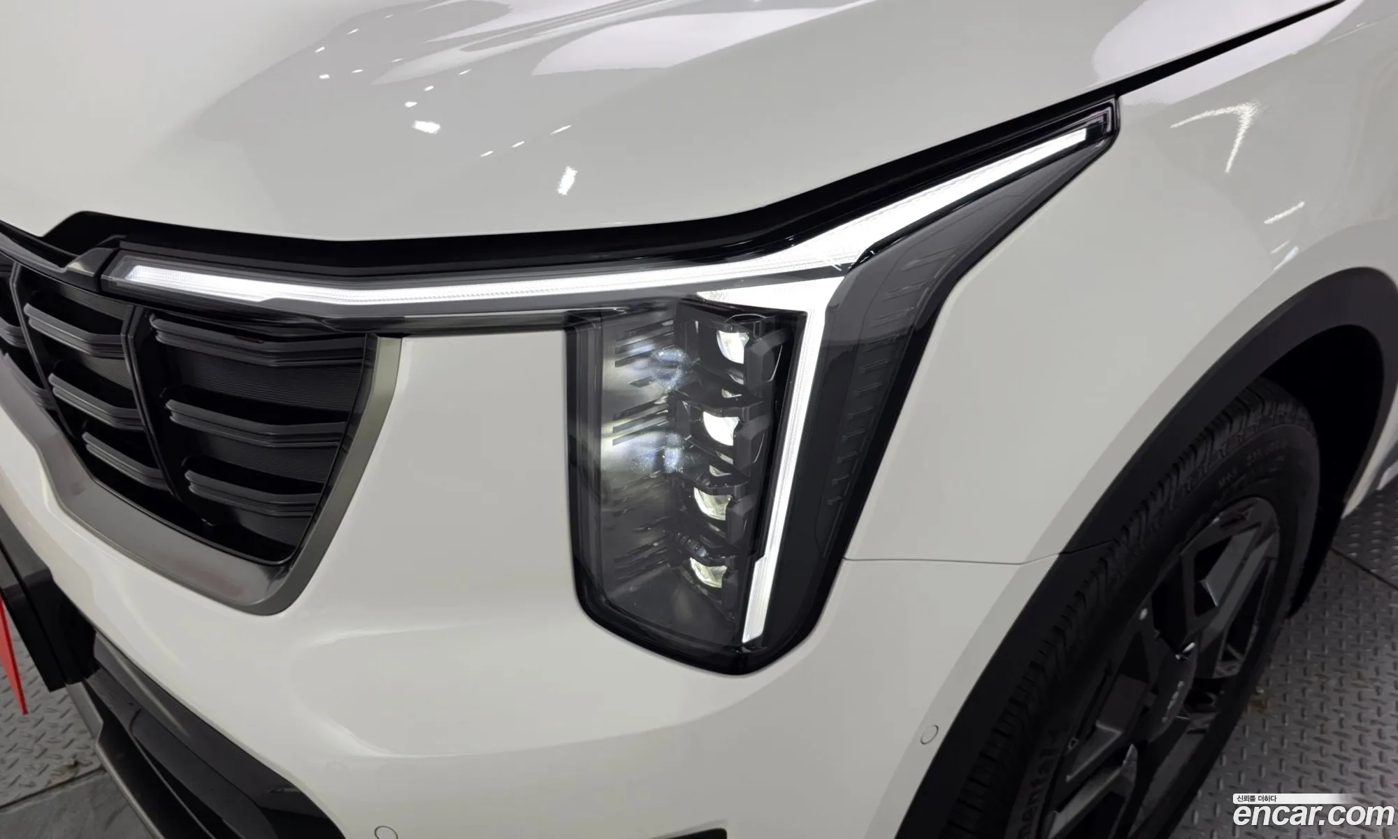 Kia Sorento 2024 KNARH81GBRA299840 — 25