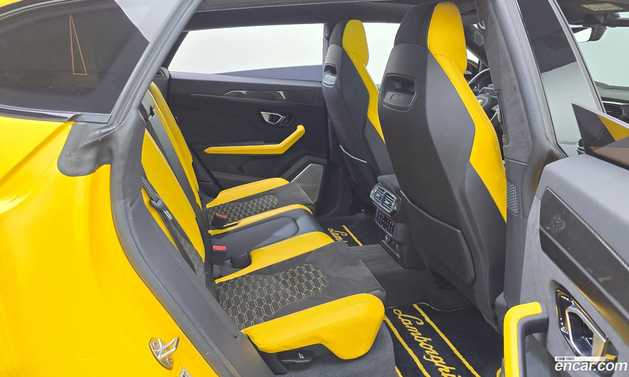 Lamborghini Urus 2022 — 9