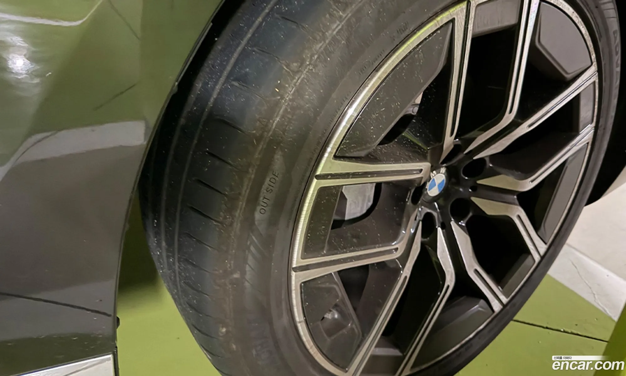 BMW 7 Series 2025 — 8