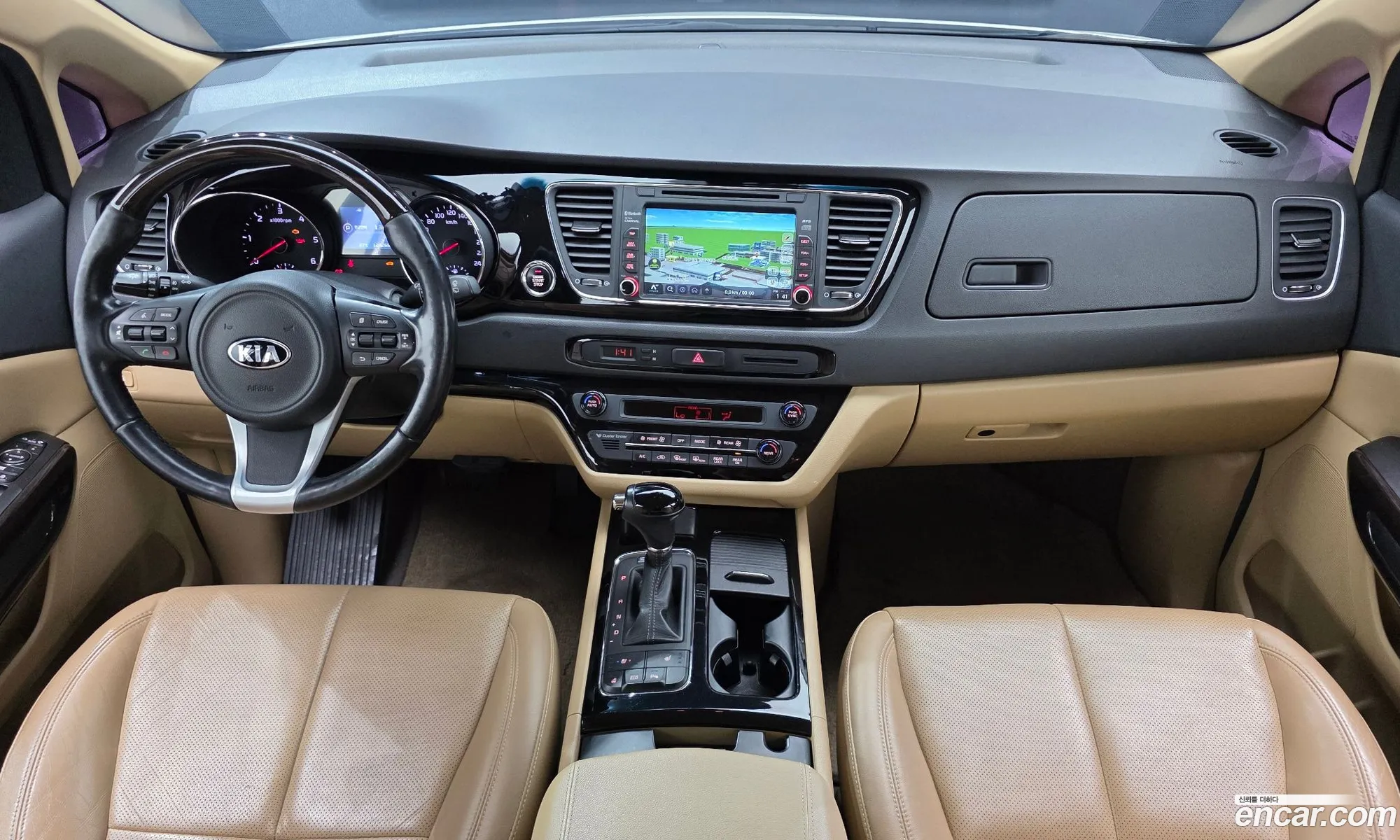 Kia Carnival 2016 KNAMB81ABGS226505 — 4