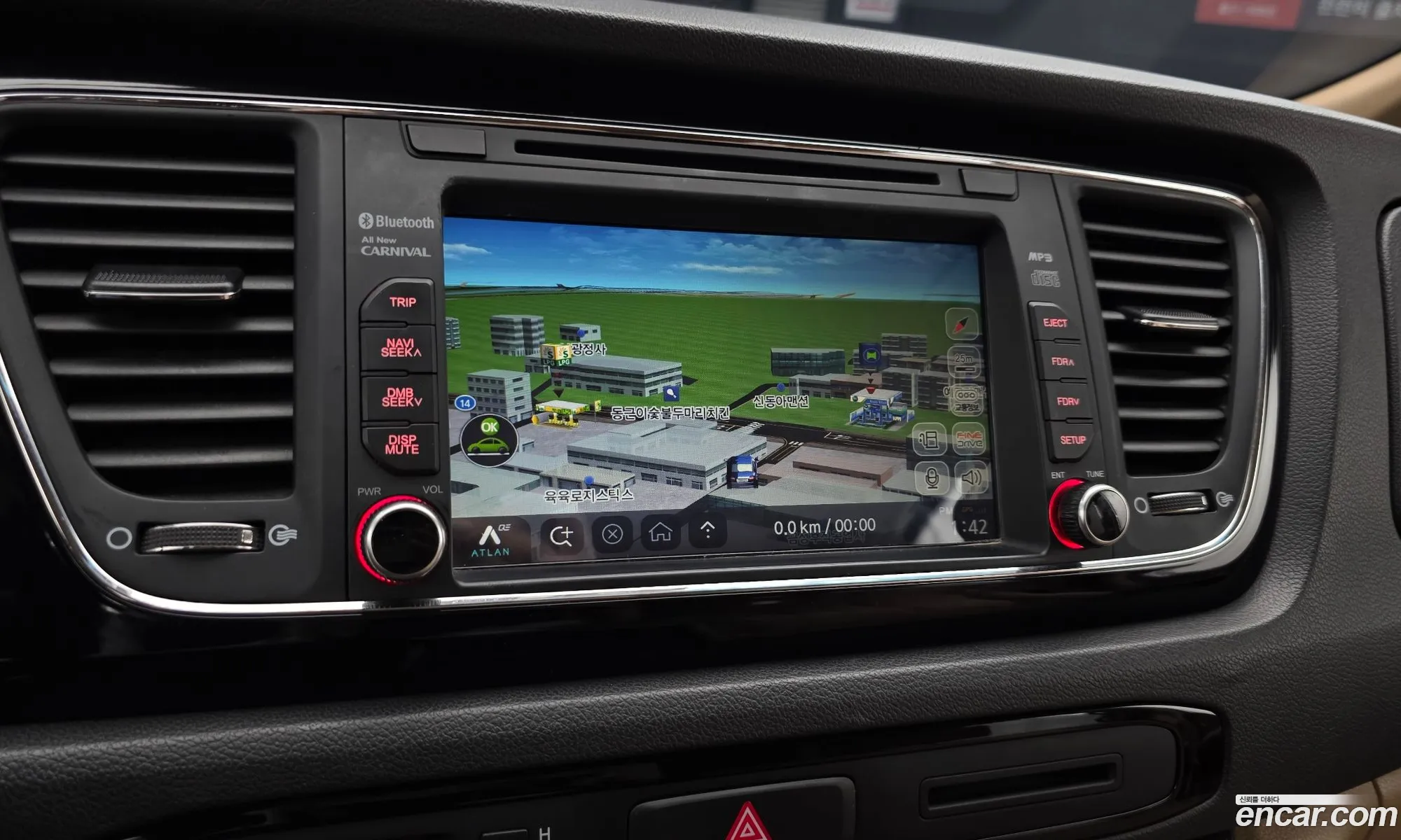 Kia Carnival 2016 KNAMB81ABGS226505 — 22