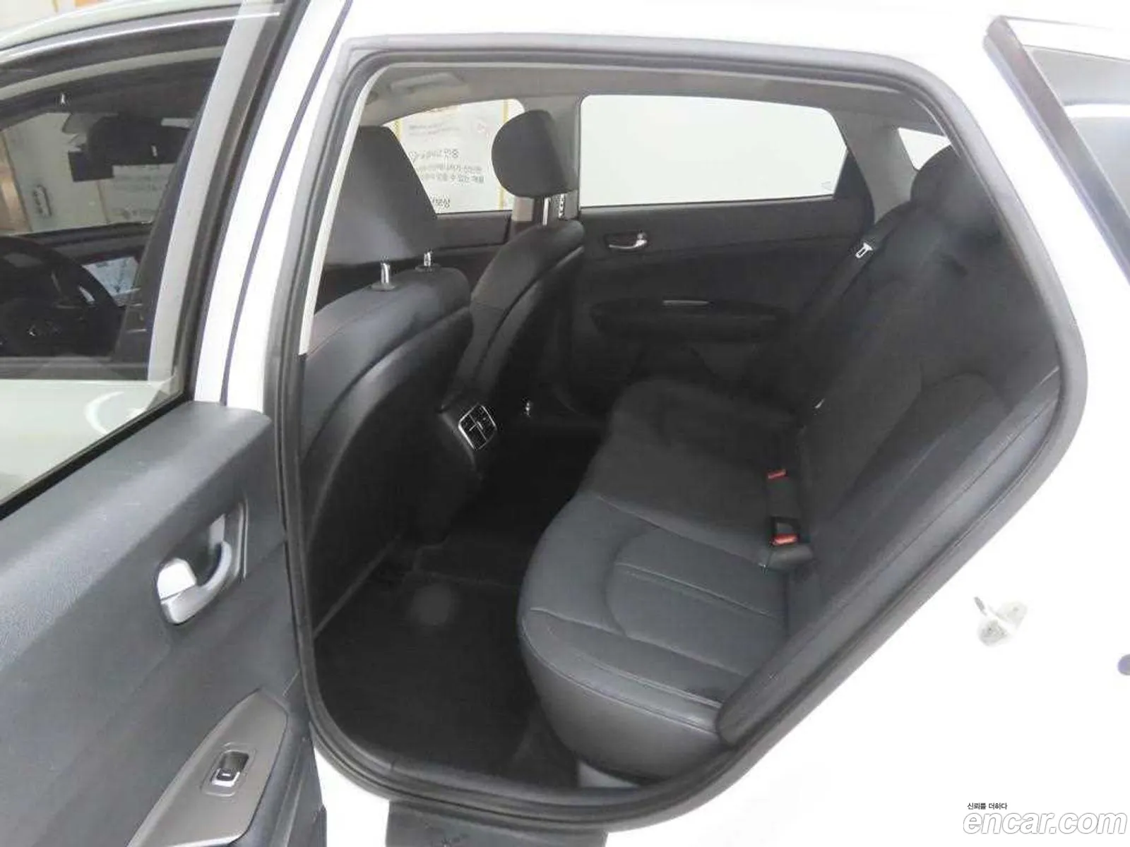 Kia K5 2019 — 15