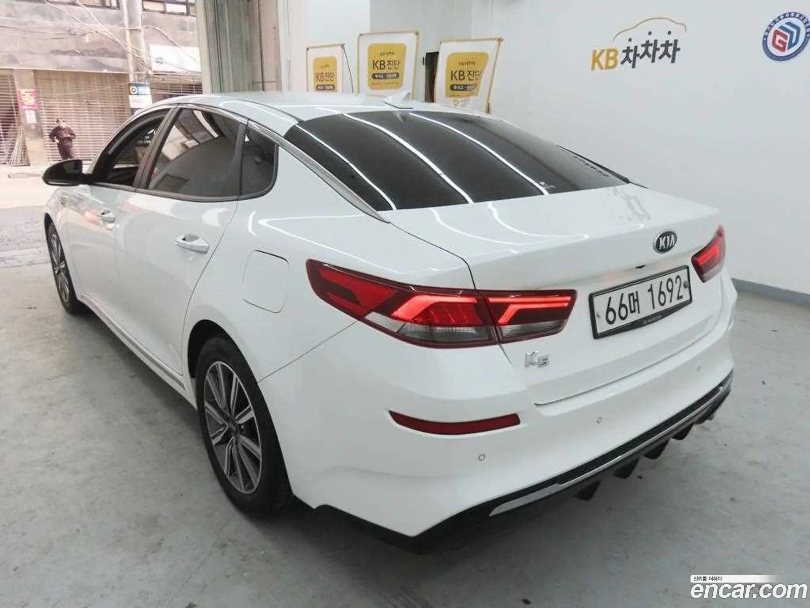 Kia K5 2019 — 4