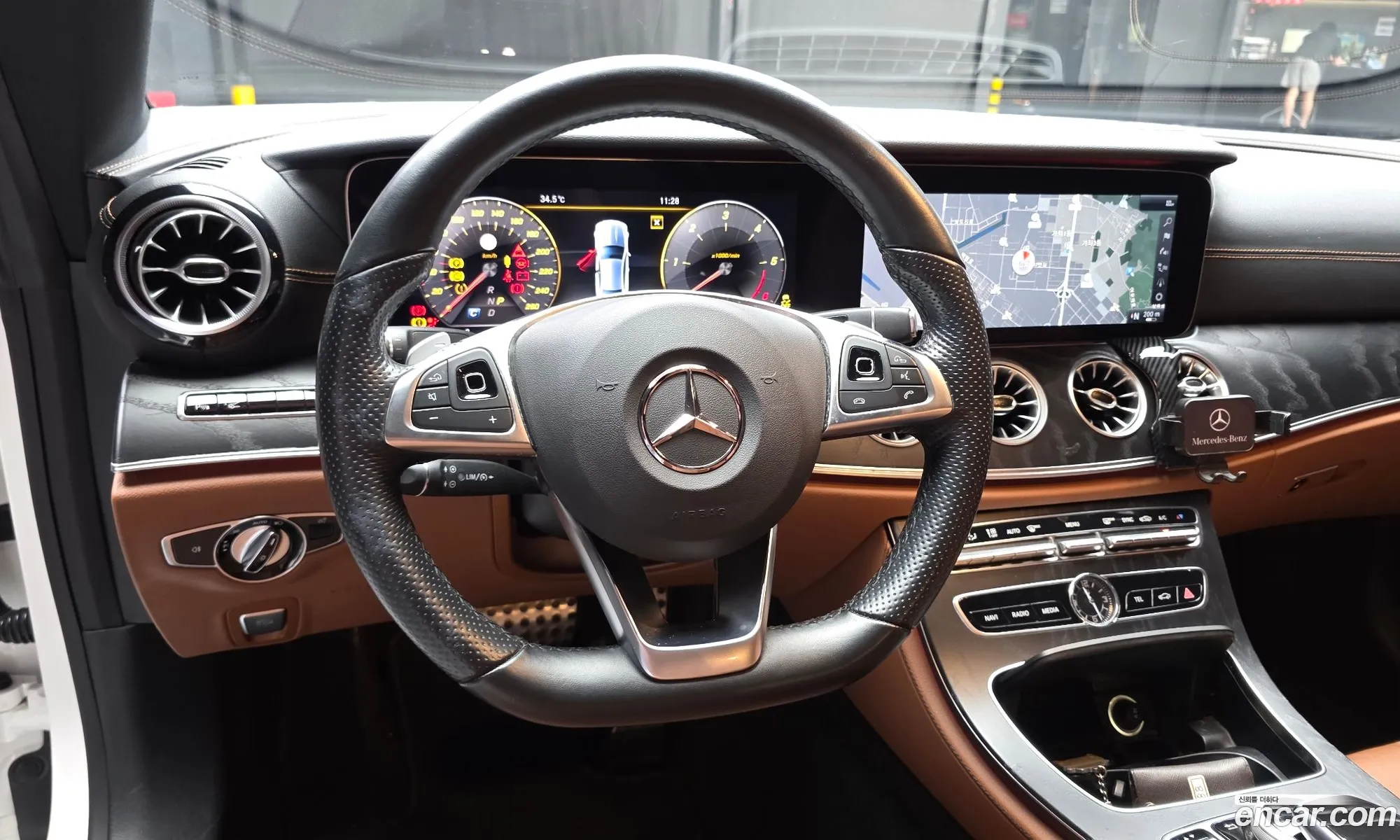 Mercedes-Benz E-Class W213 2018 WDD1J1EB3JF048579 — 30